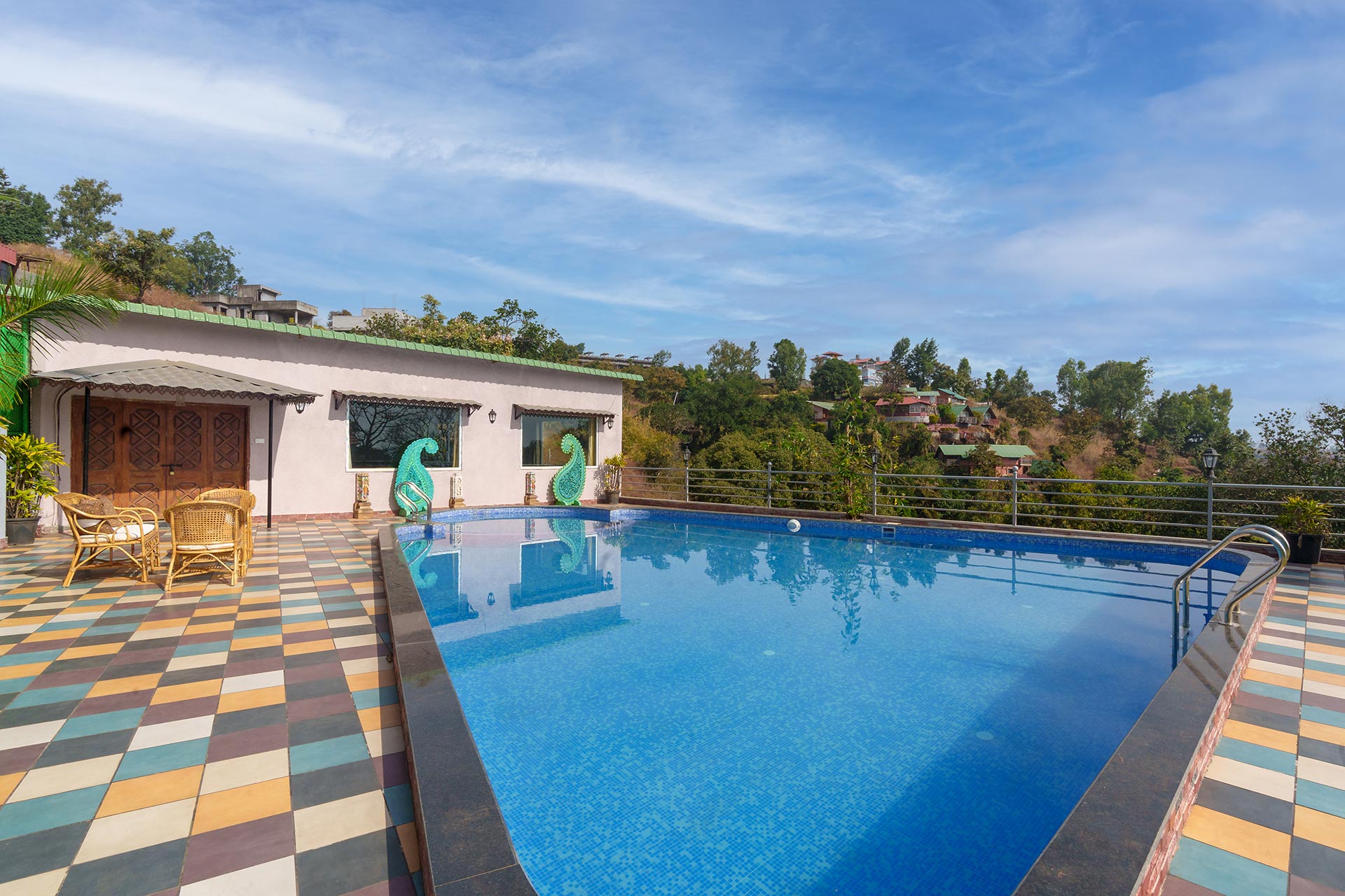 Lawn House @ Sula Wada