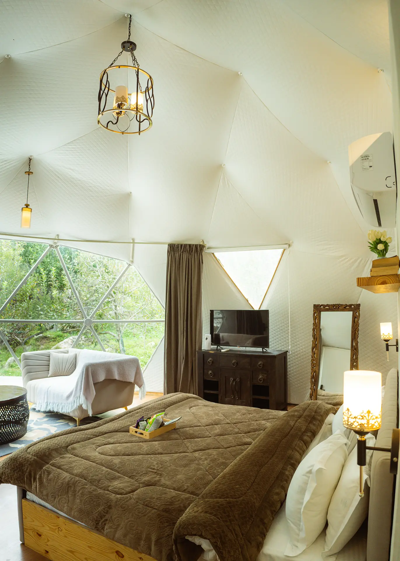 Imperial glamping dome 4