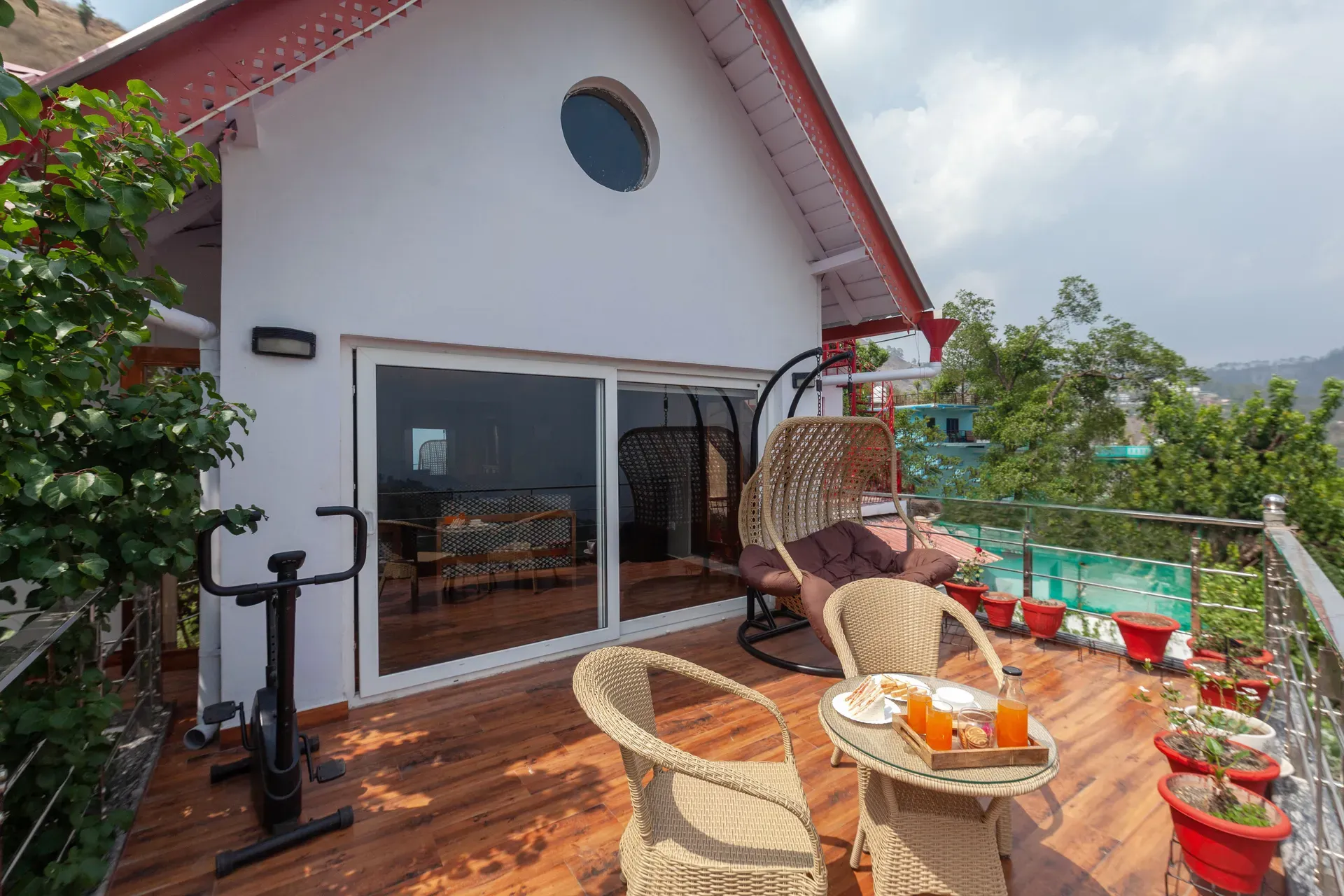 Amara Dawn | 4-BHK | Near Nainital Lake | Hill Views | Pet friendly - Image 4