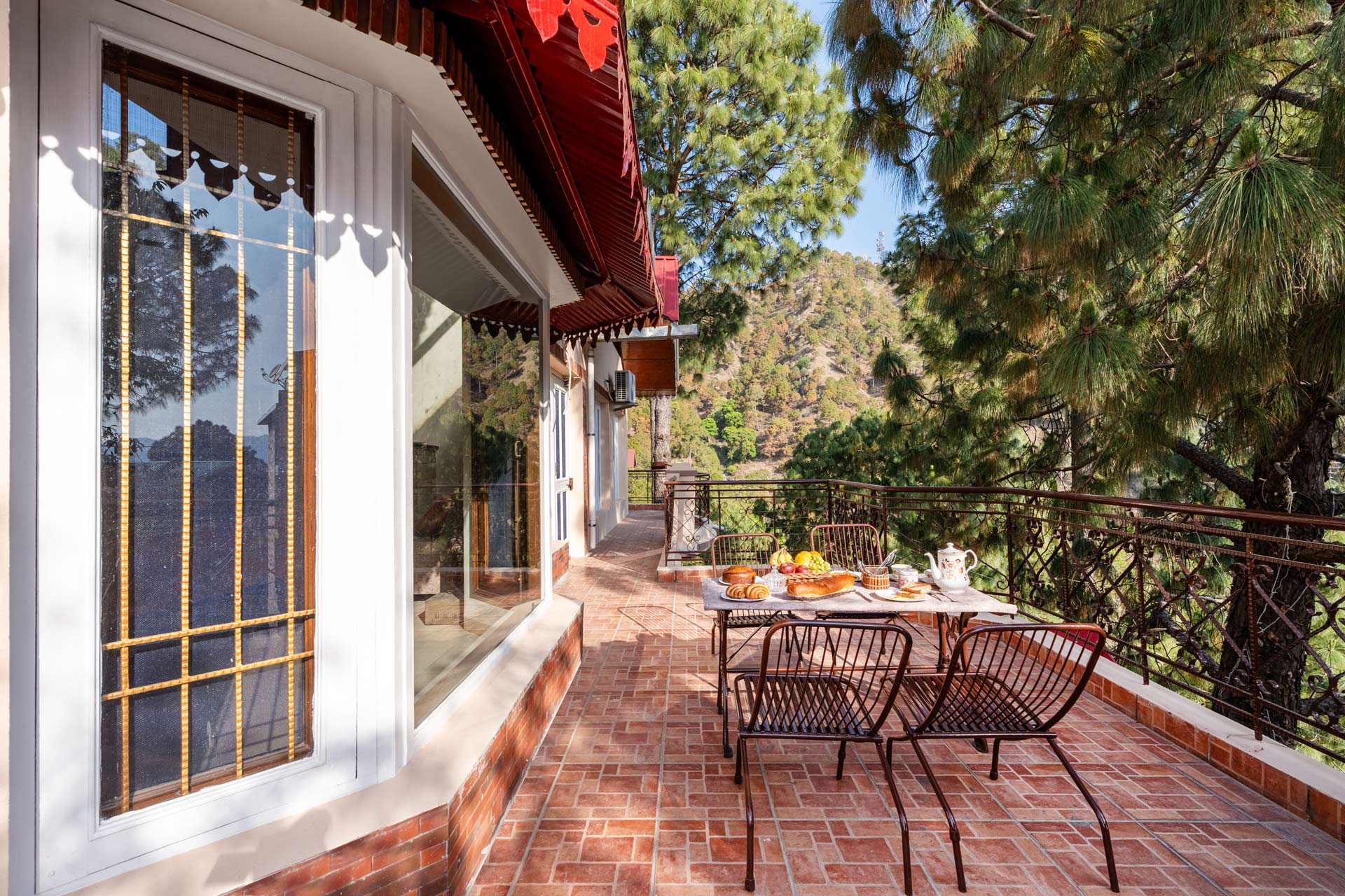 Cosy Crest - Image 3