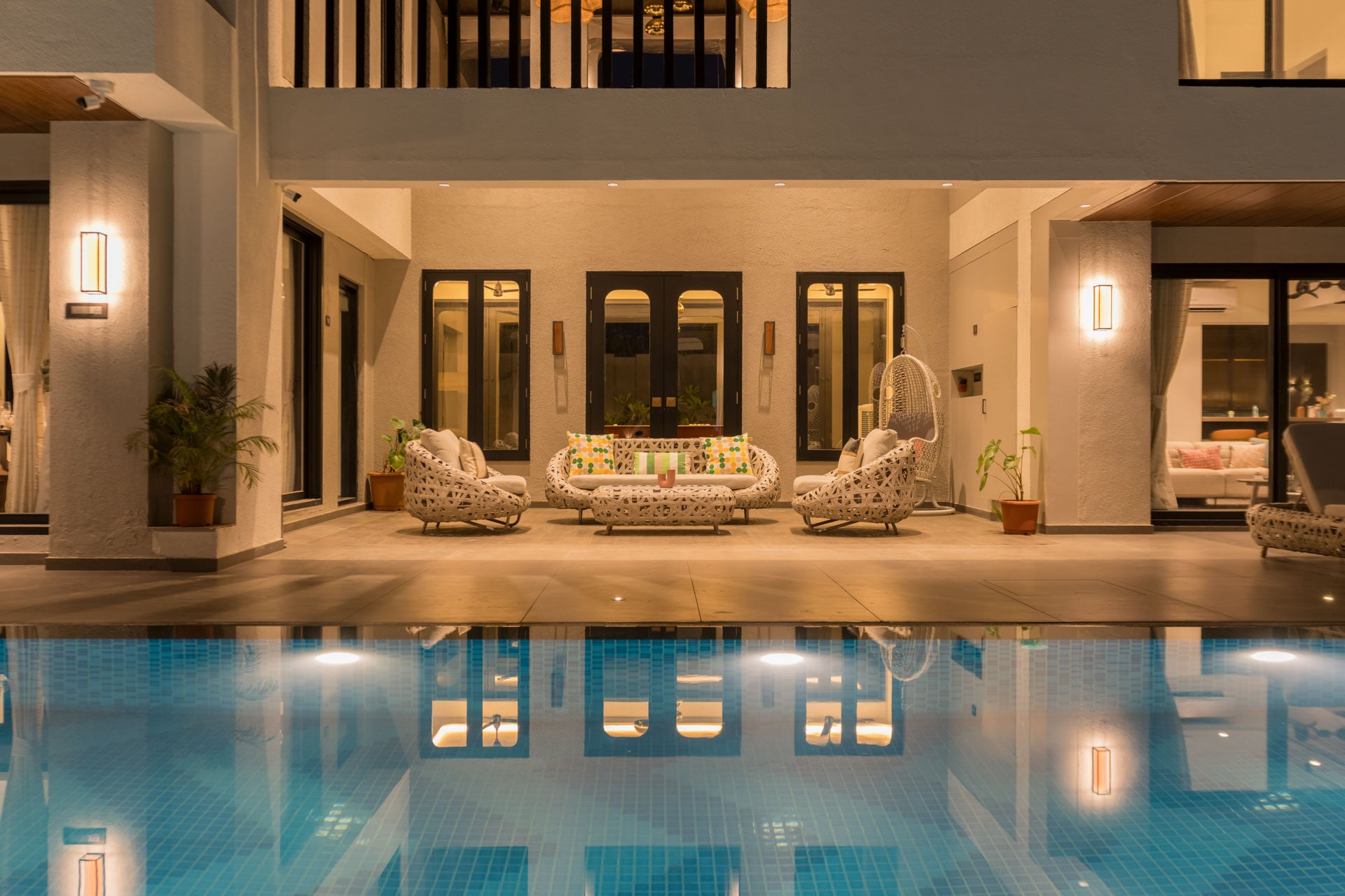 The Amaryllis - Image 4