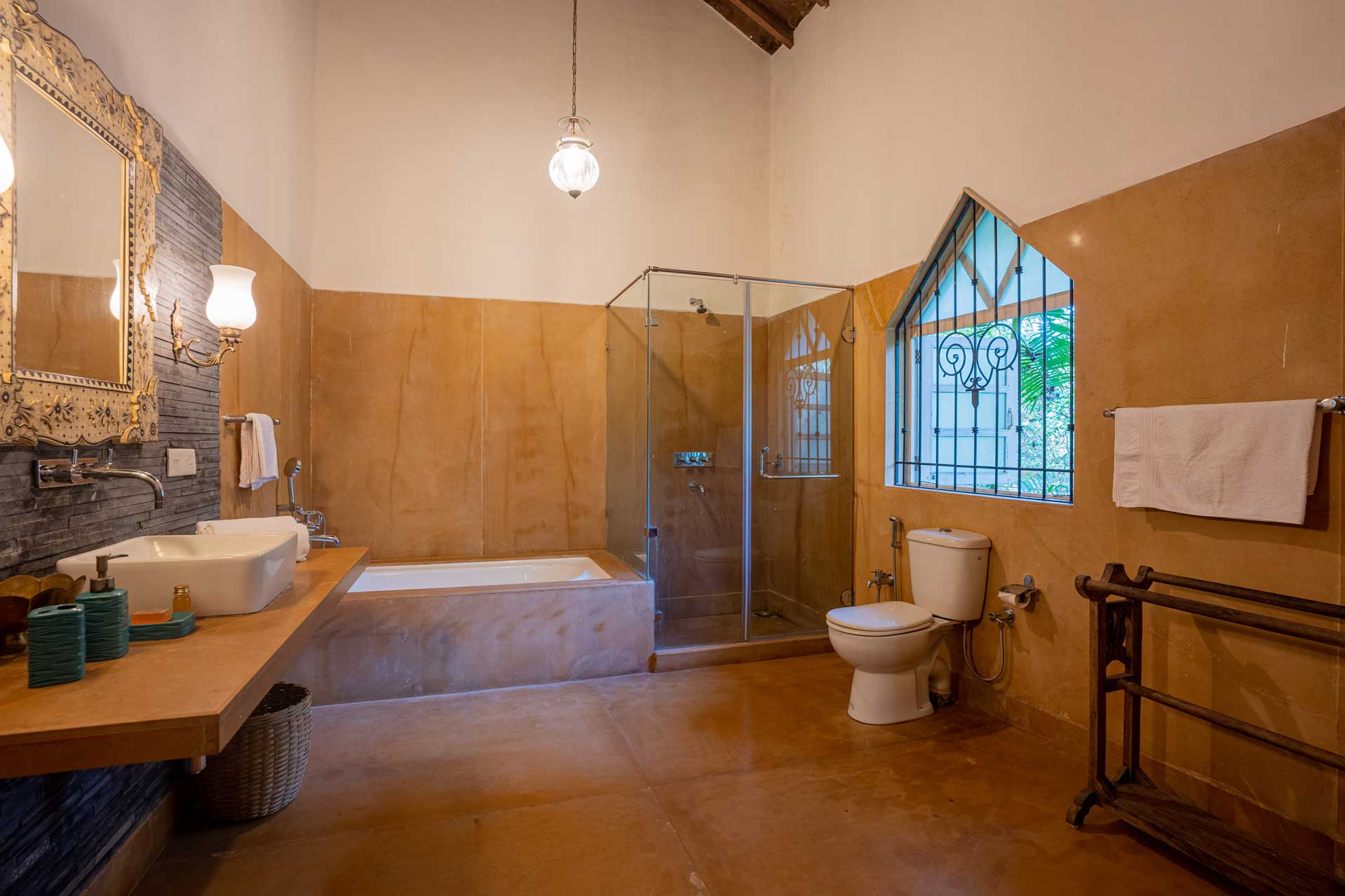 Terra Rosa - Chorao Island