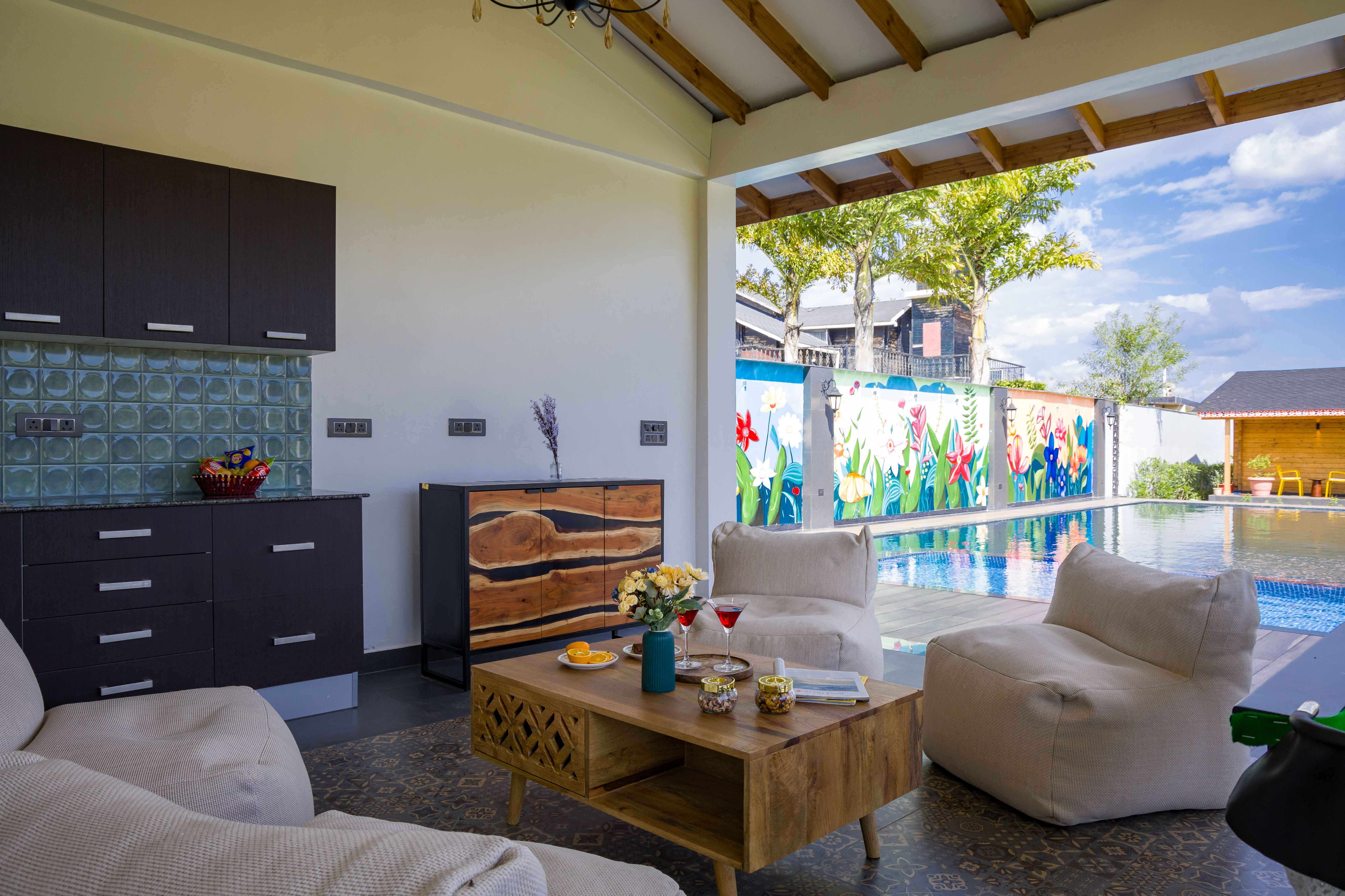 Esh Cottages Willow | Hillside 1-room Retreat With Lush Garden, Common Pool & Restaurant