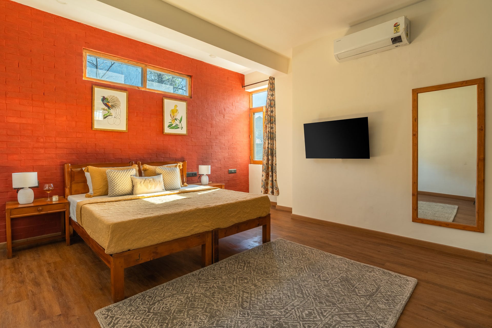 1 Room @ Johnson Studios