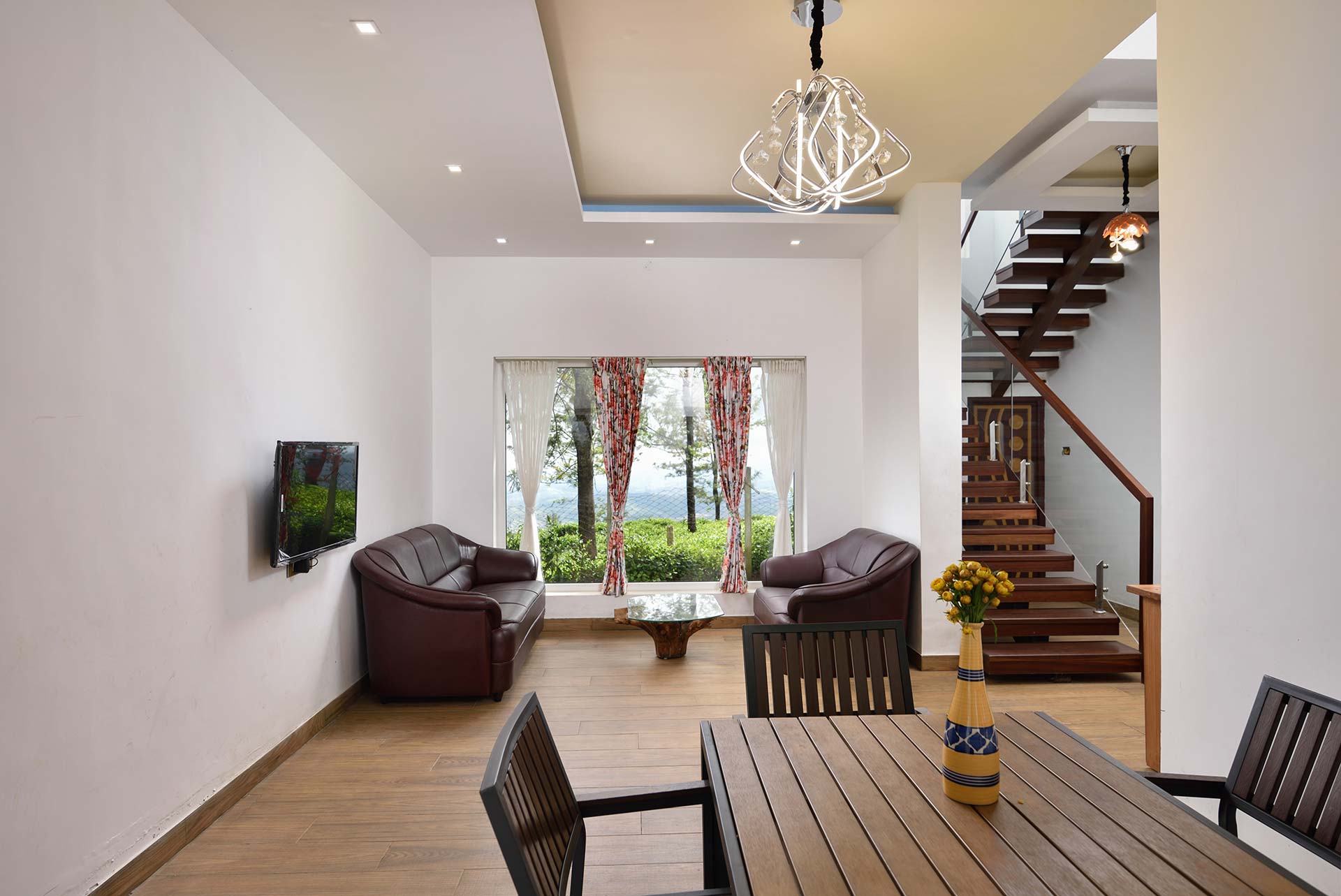 2 Rooms @ Villa Hugel - Image 3