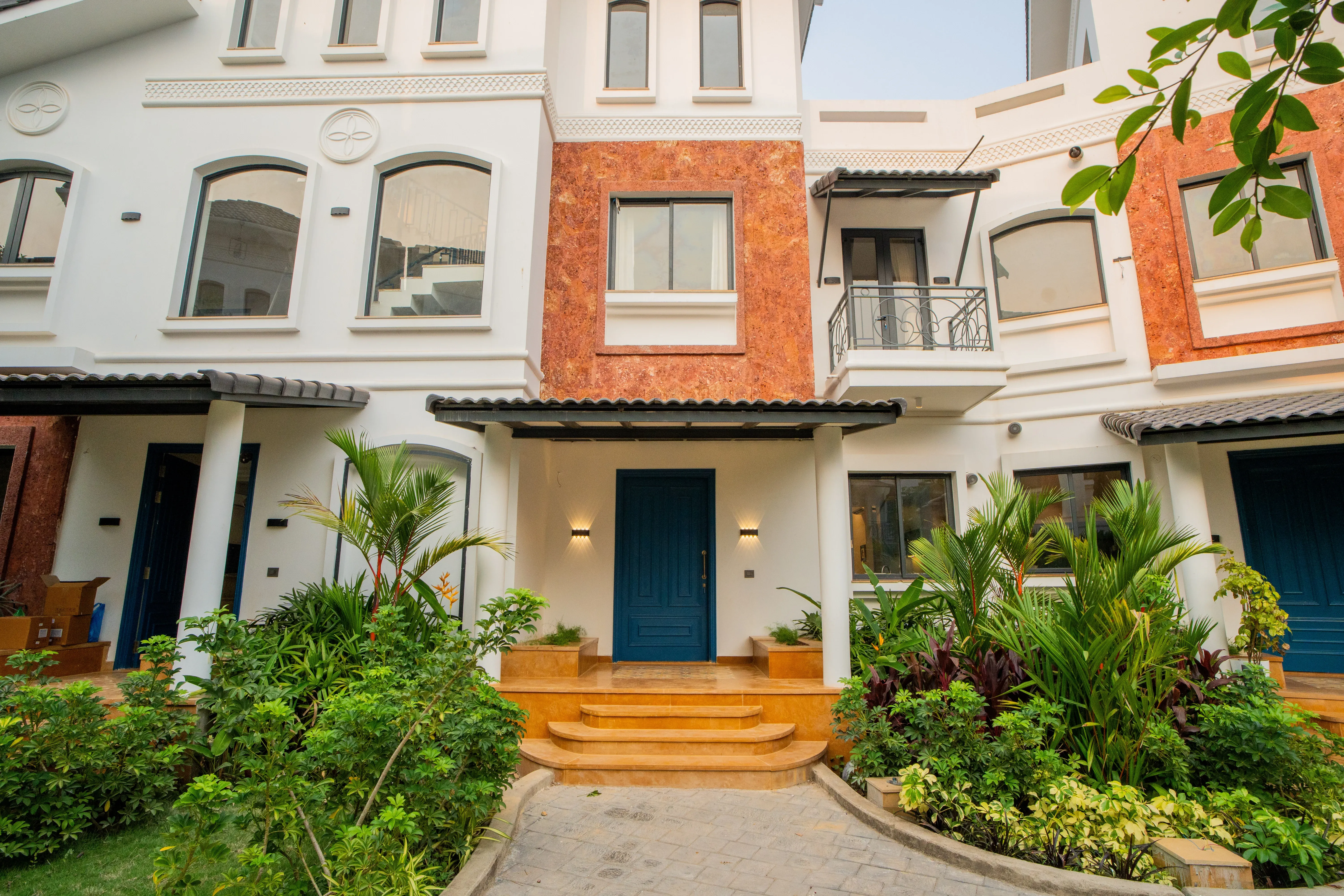 Laguna Selene | Exquisite Pet-friendly 4-BHK Villa Near Popular Beaches With Private Pool - Image 4