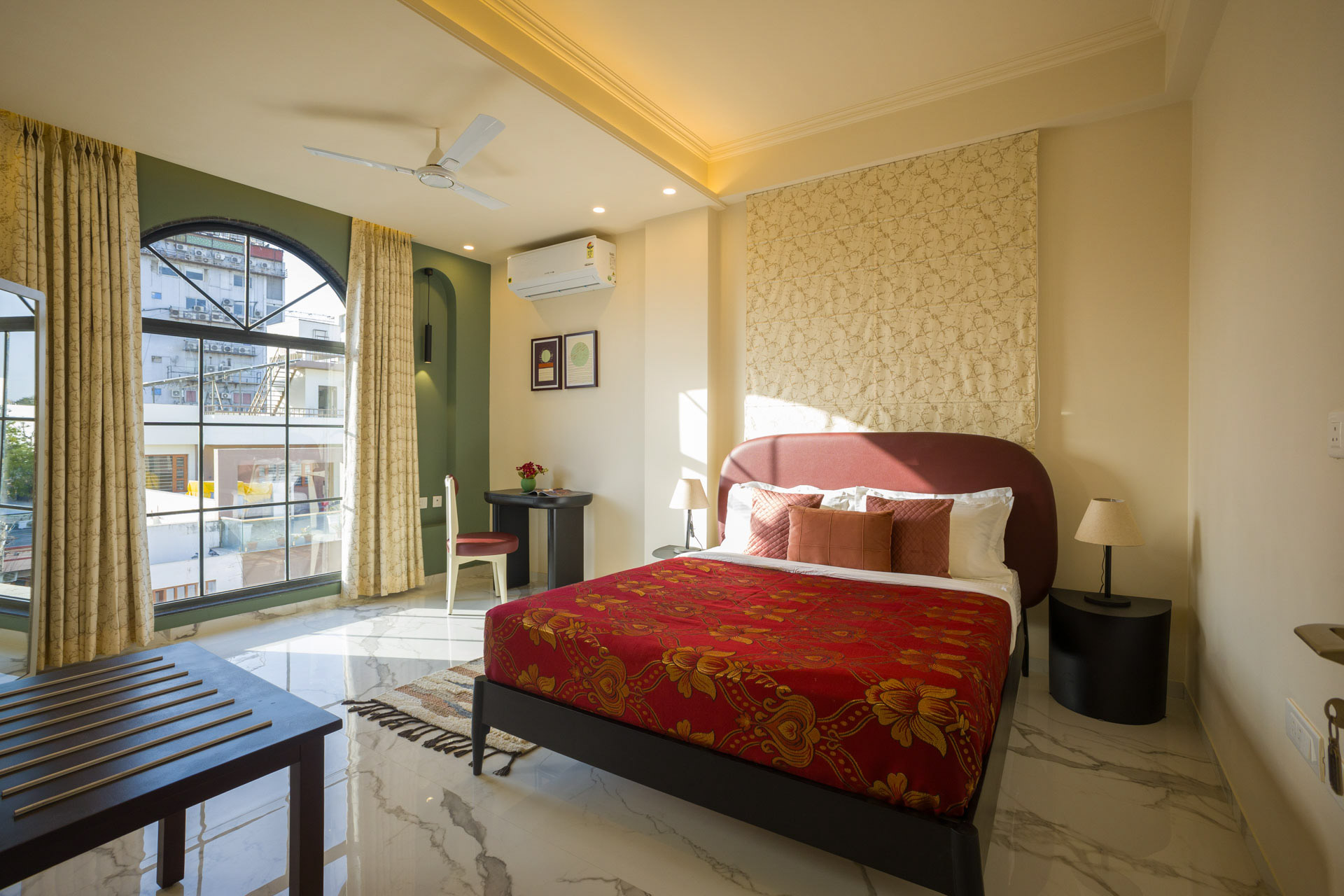 Vibrant @ Sabora Green