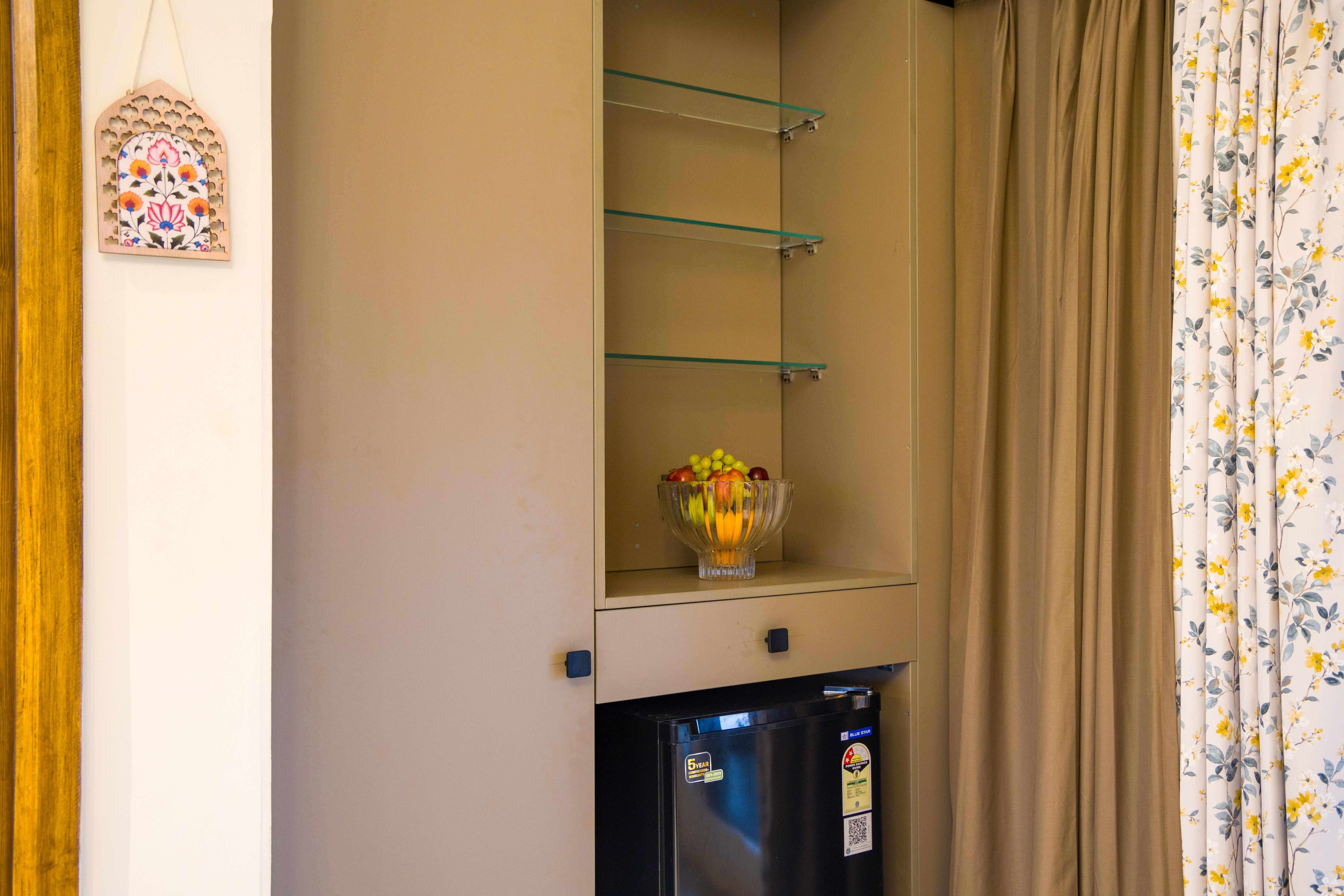 Esh Cottages Moss | Hilltop 2-BHK Retreat with Open-air Jacuzzi, Shared Garden, Pool & Cosy Lounge