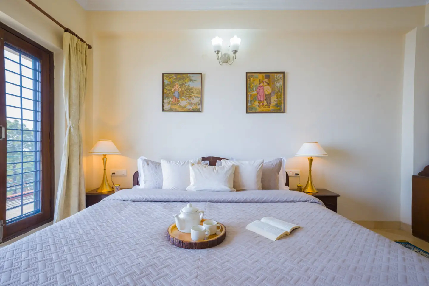 Pine View Cottage | Serene 3-BHK Himalayan Retreat with Scenic Sit-Out Areas