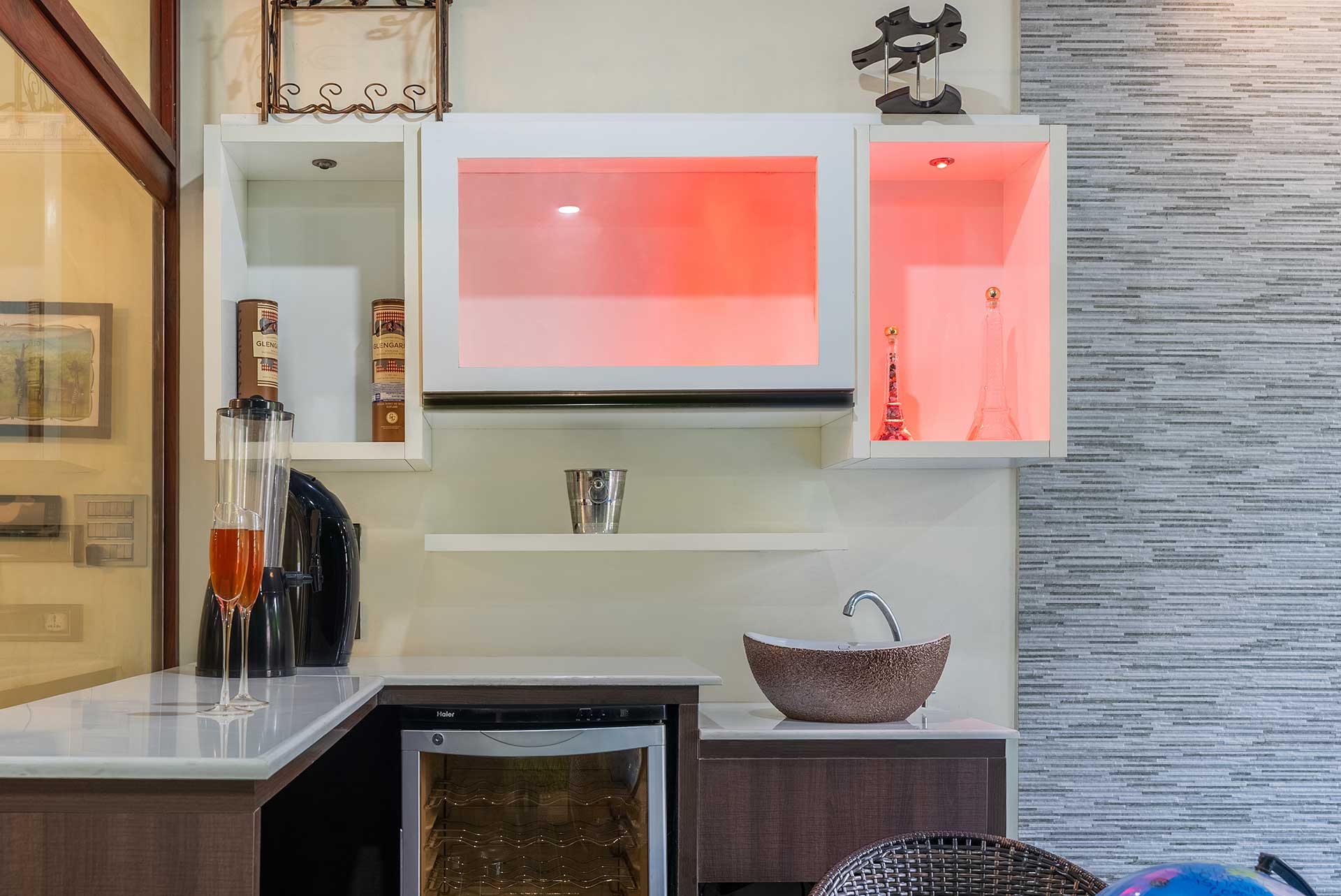 Crystal Drizzle @ Raindrops