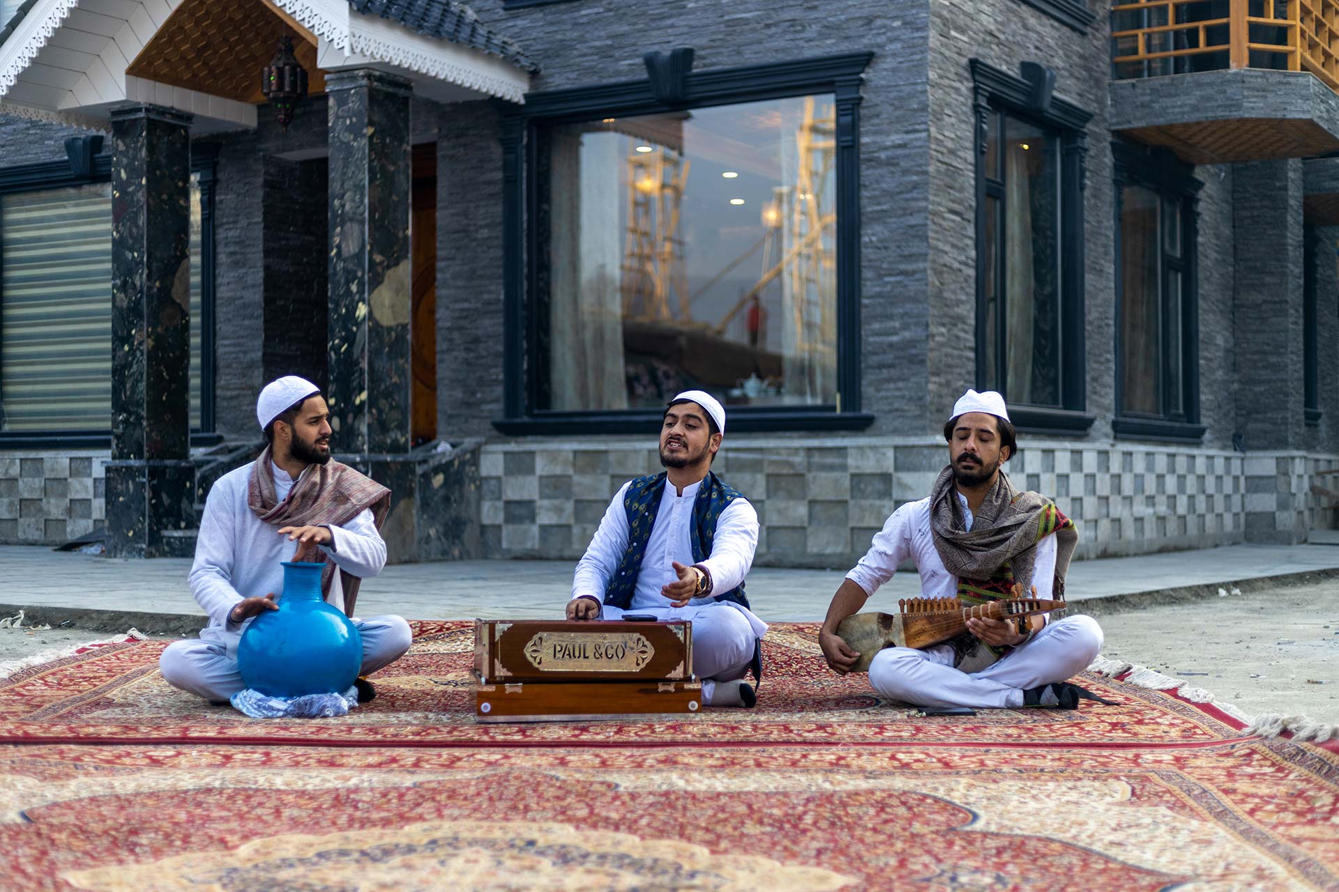 Frozen Fall - Tangmarg w/ Breakfast Included