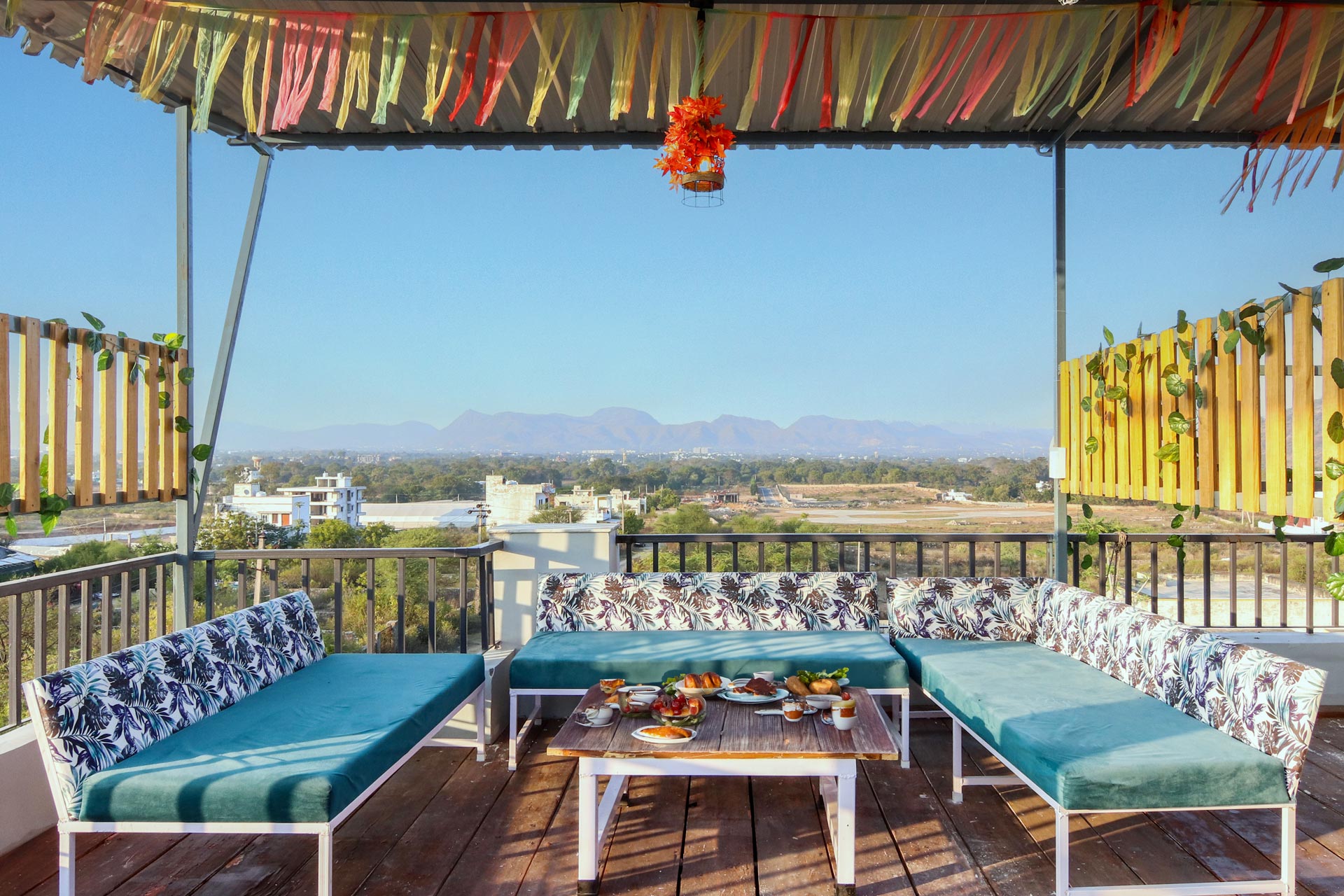 Beige @ Prathaniya Villa - Image 4