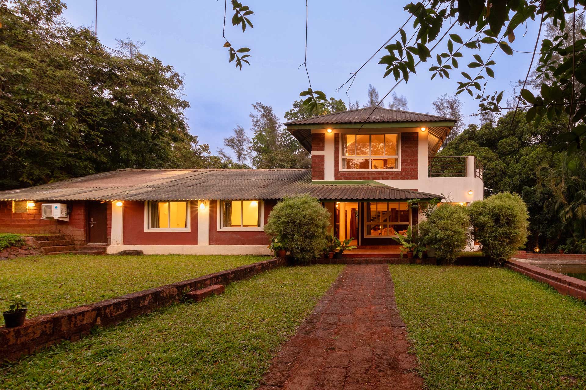 The Conservancy Bungalow - Koyananagar