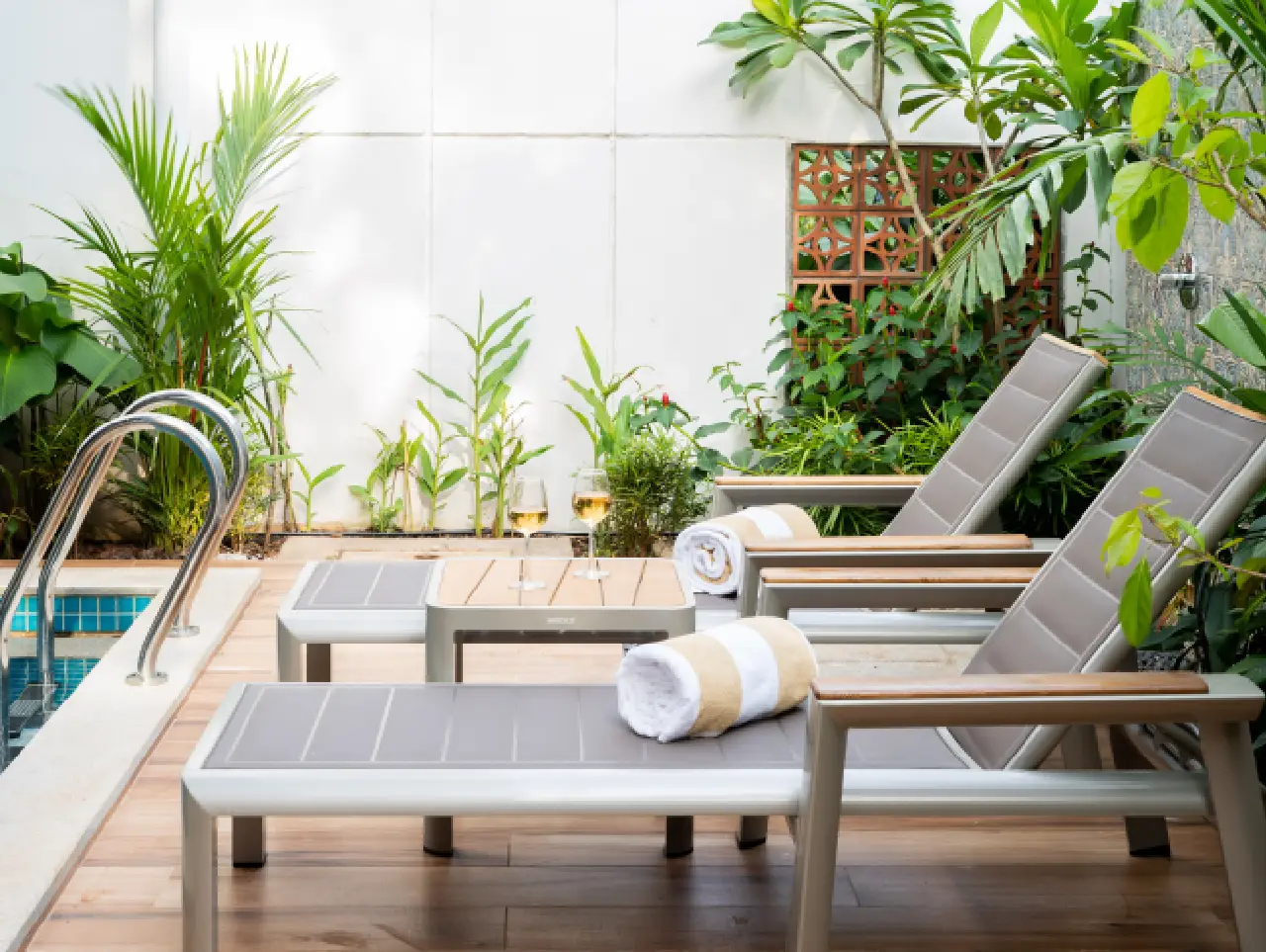 Cloud 7 Waves | 4-BHK | Pvt Pool & Jacuzzi