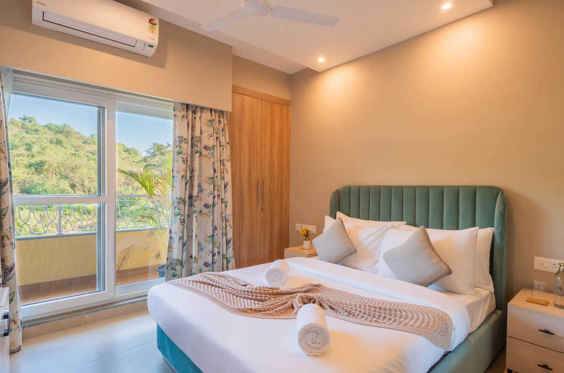 Veera Marina | 3-BHK Penthouse With Terrace, Common Pools & Lift, Near Candolim Beach