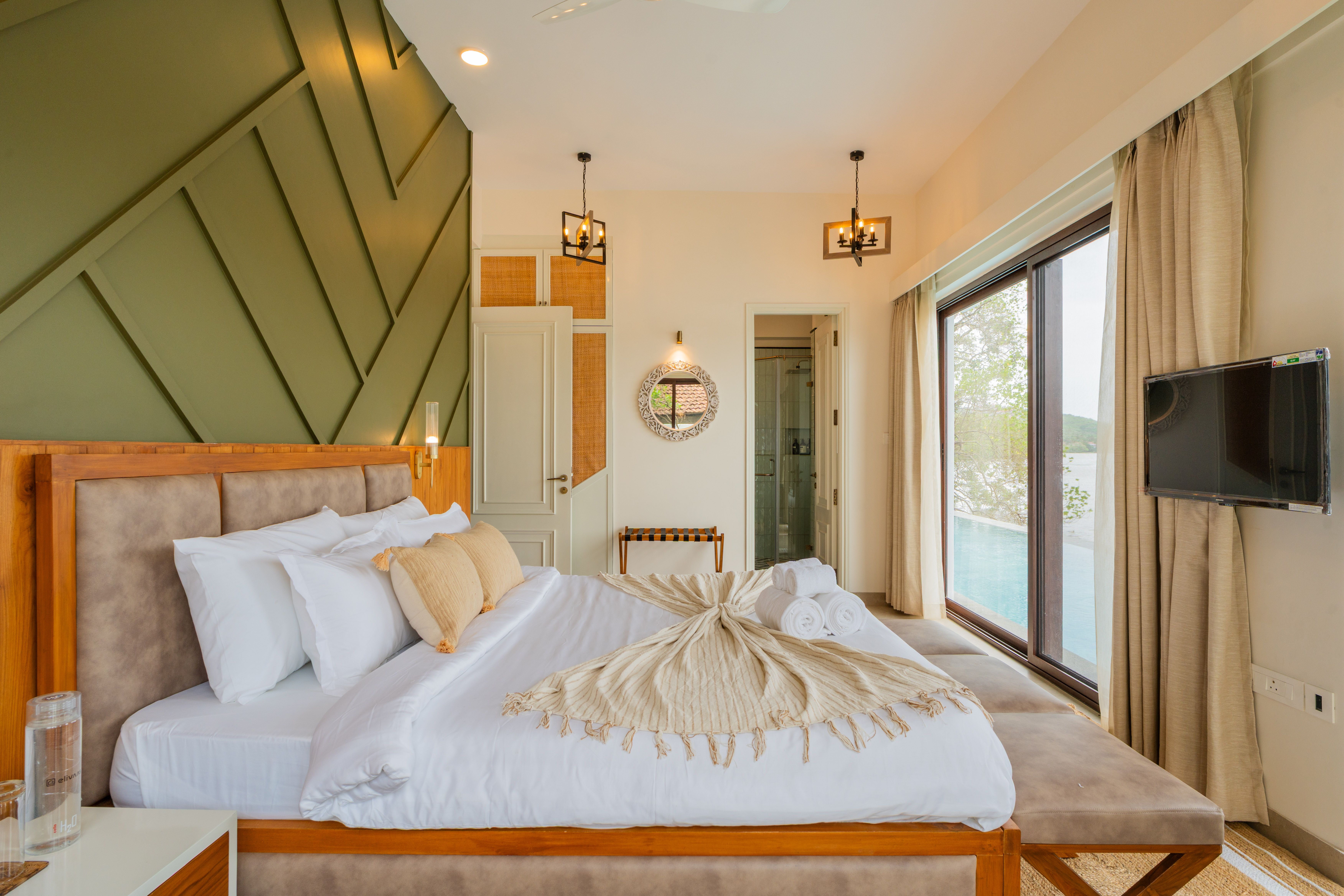 Villa Fleuve | 6-BHK Getaway By the River With Infinity Pool, Lift & Bar Lounge