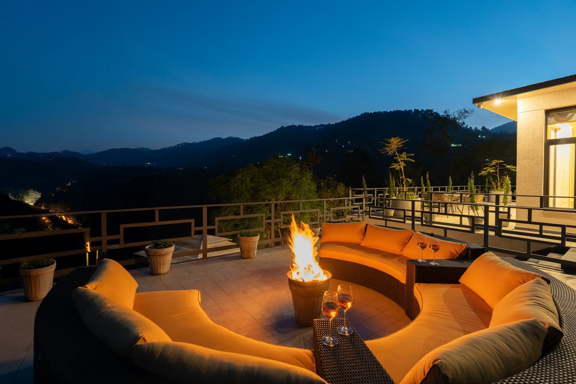 The Edge Luxe W/Private Pool - Image 4