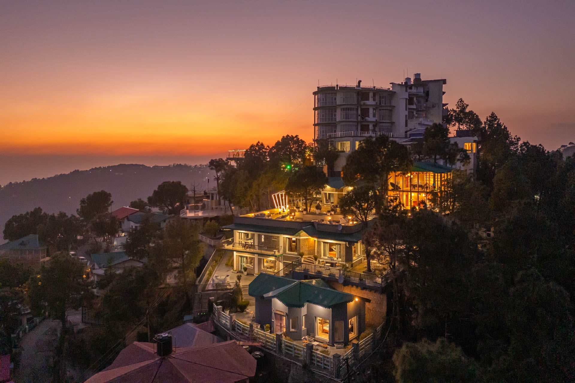Serene Studio w/ Outdoor Bonfire