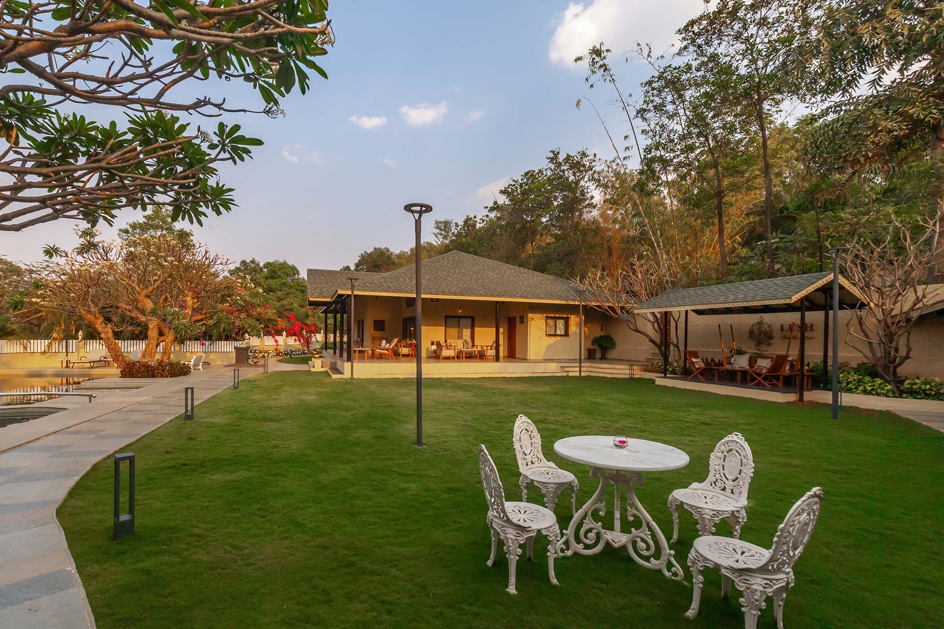 Lush Villa - Igatpuri