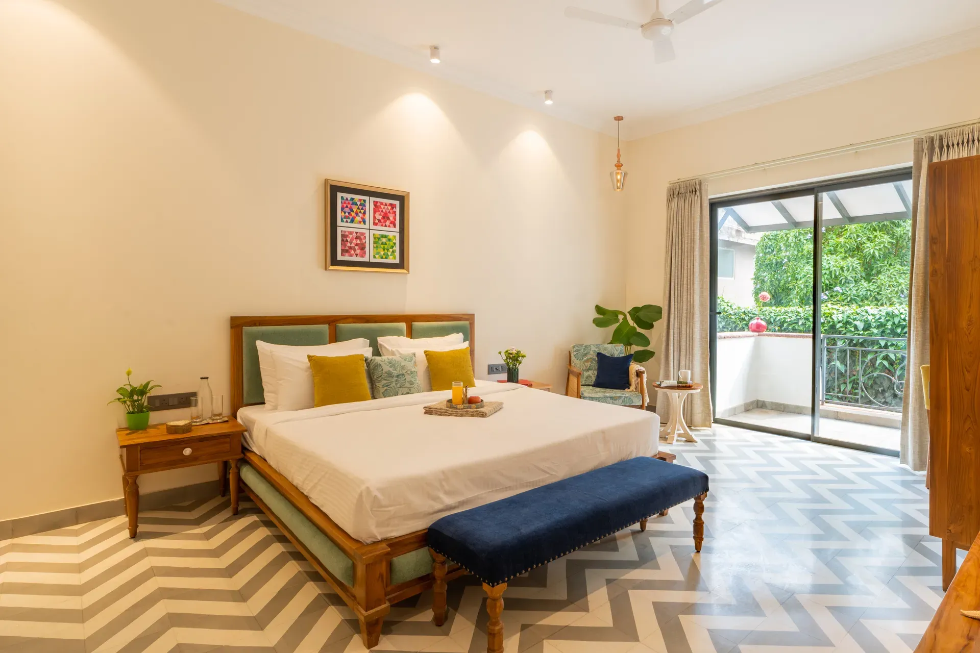 Laguna Pulse | Luxe Pet-friendly 4-BHK Retreat With Private Pool, Garden & Bar