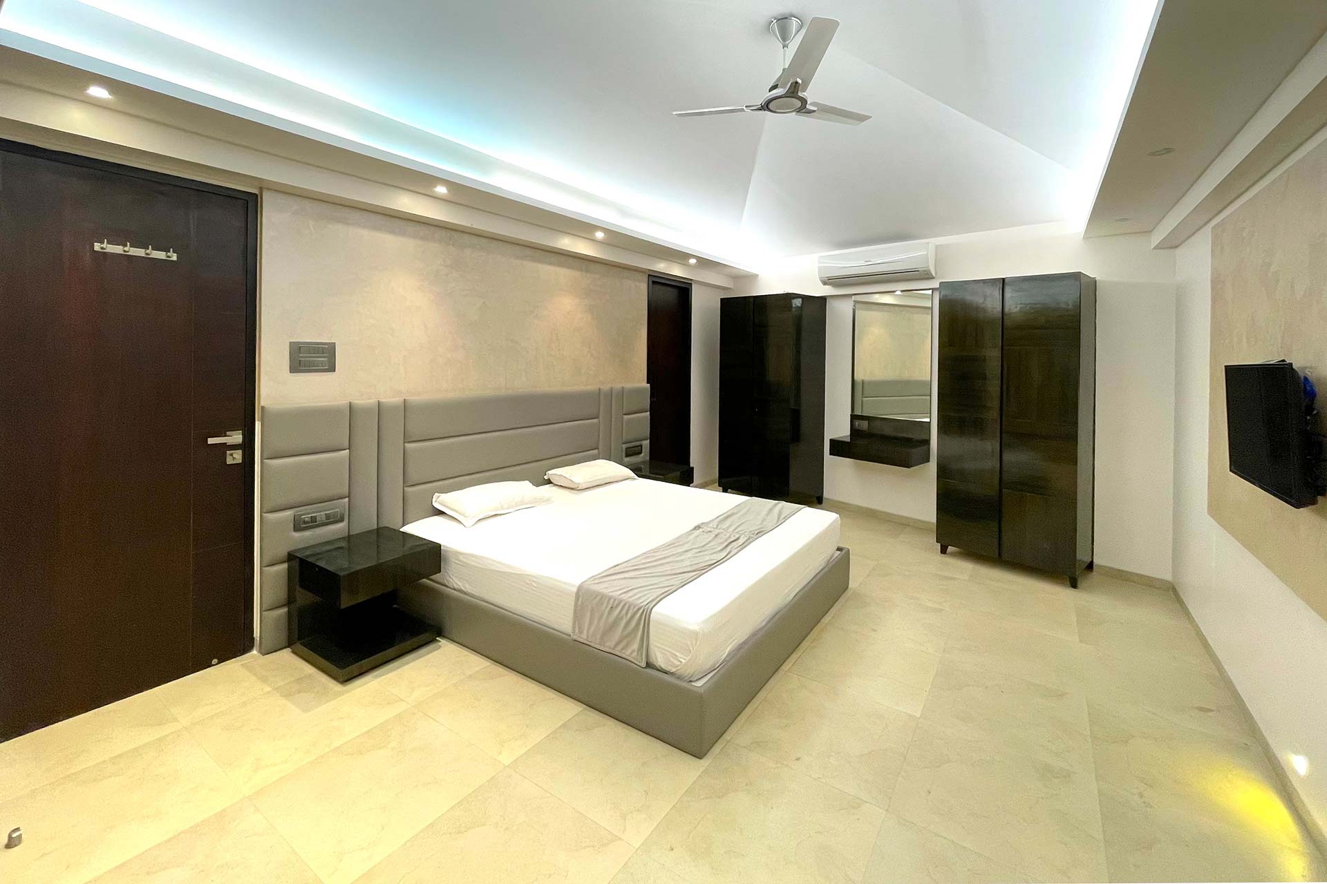 3 Rooms @ Grande Montana