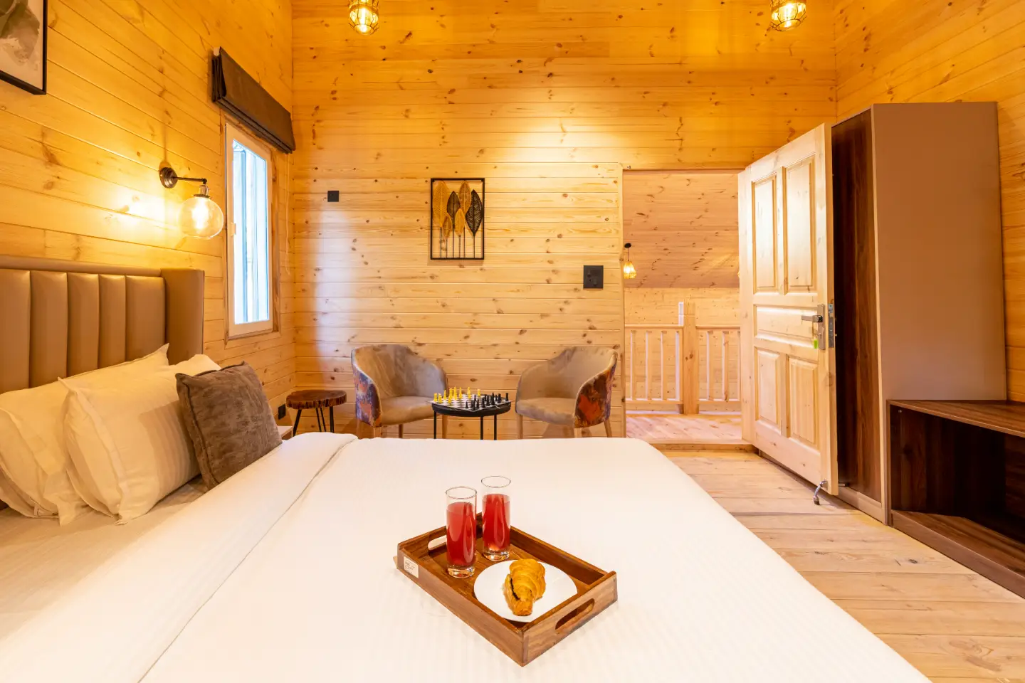 The Woods: Pine Villa