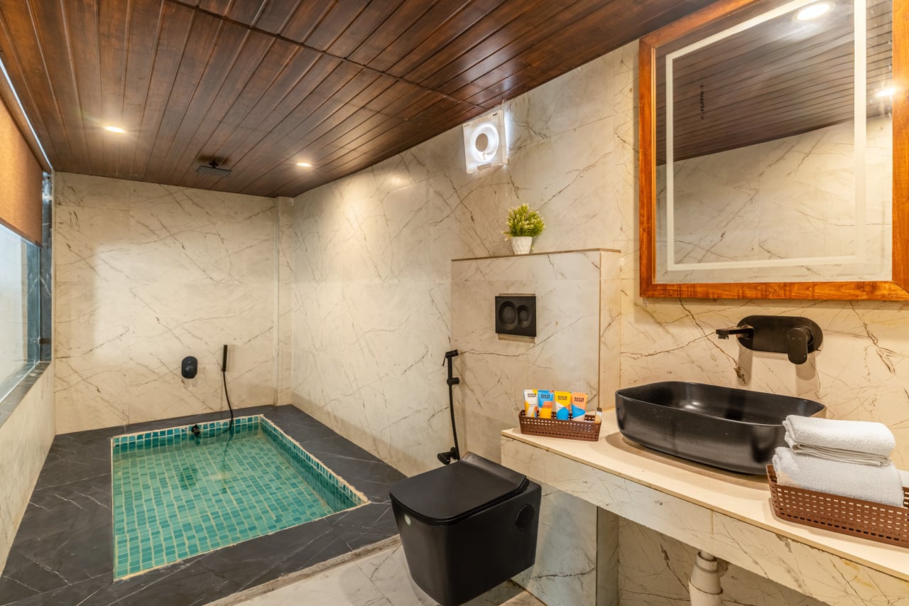 Eclipse @ Rissaca Crown