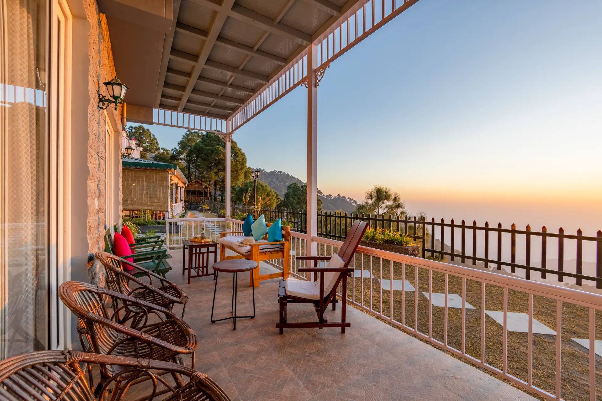 Goldencrest | 6-BHK | Garden | Balconies | Scenic views