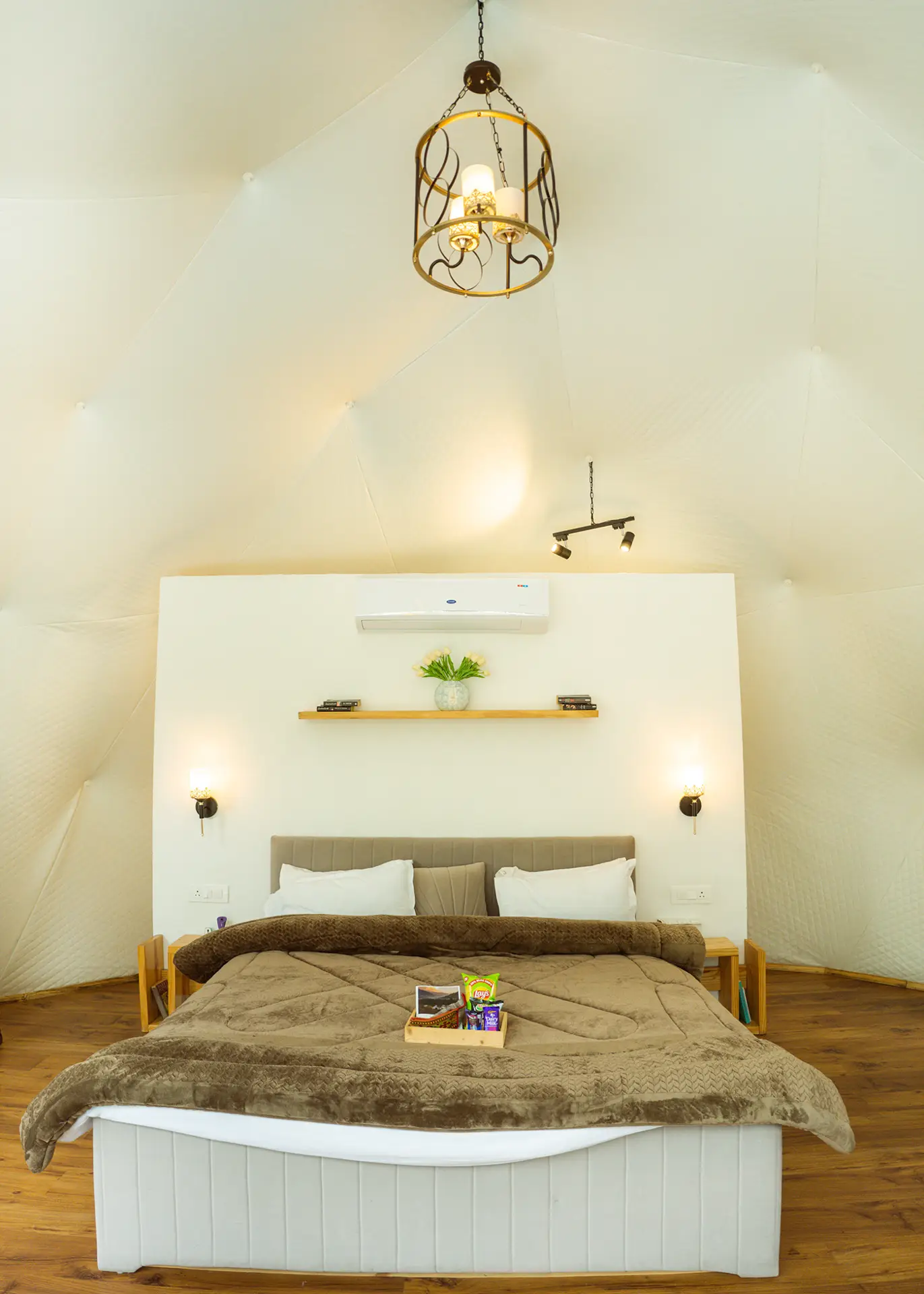 Imperial glamping dome 4