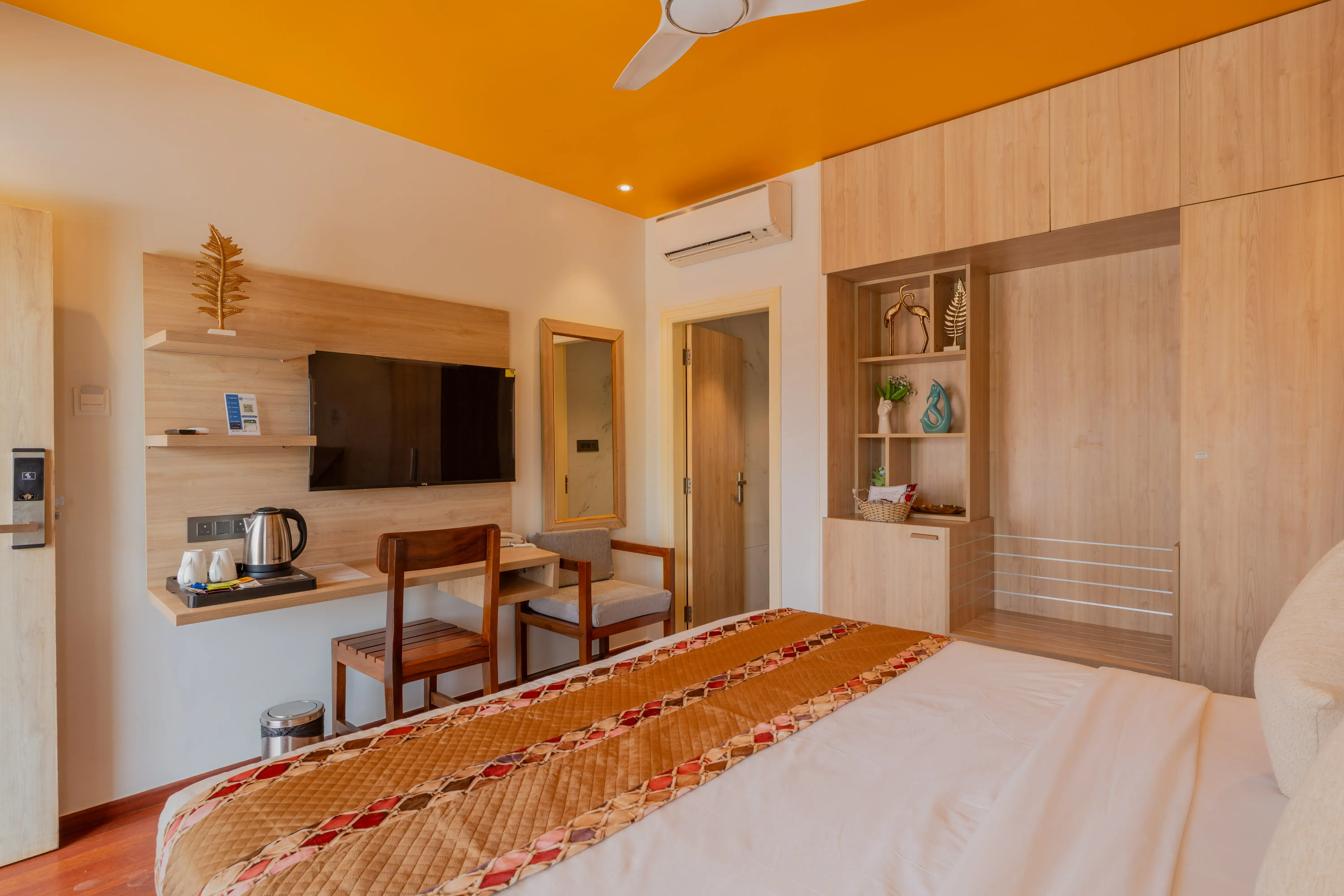 Gracias Seaora | Pet-friendly Retreat With Bathtub, Common Pool, & Restro, Close to Ashwem Beach