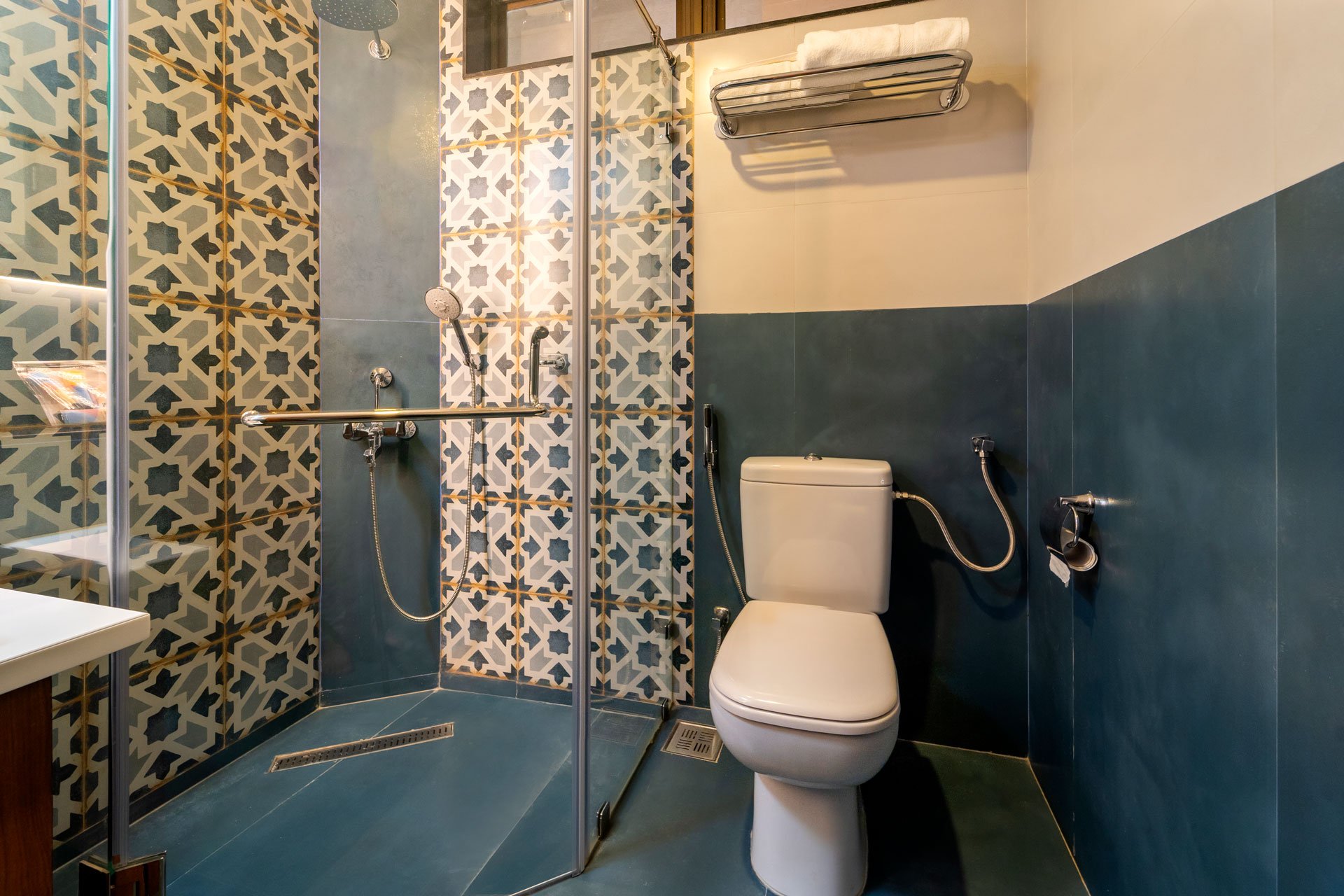 The Deck & Dawn Ecstasy