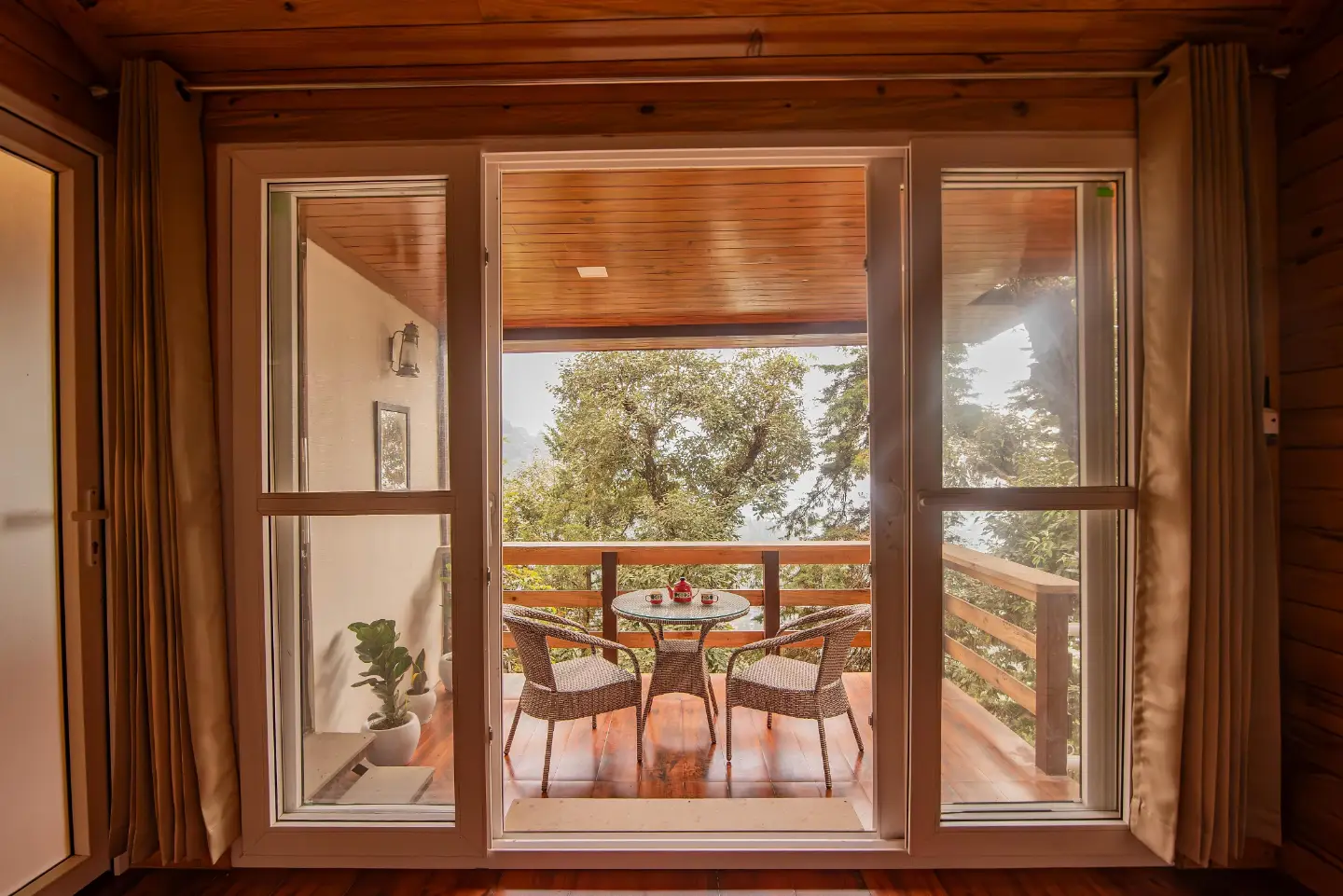 Srivasa - Tranquility Treehouse, Mussoorie