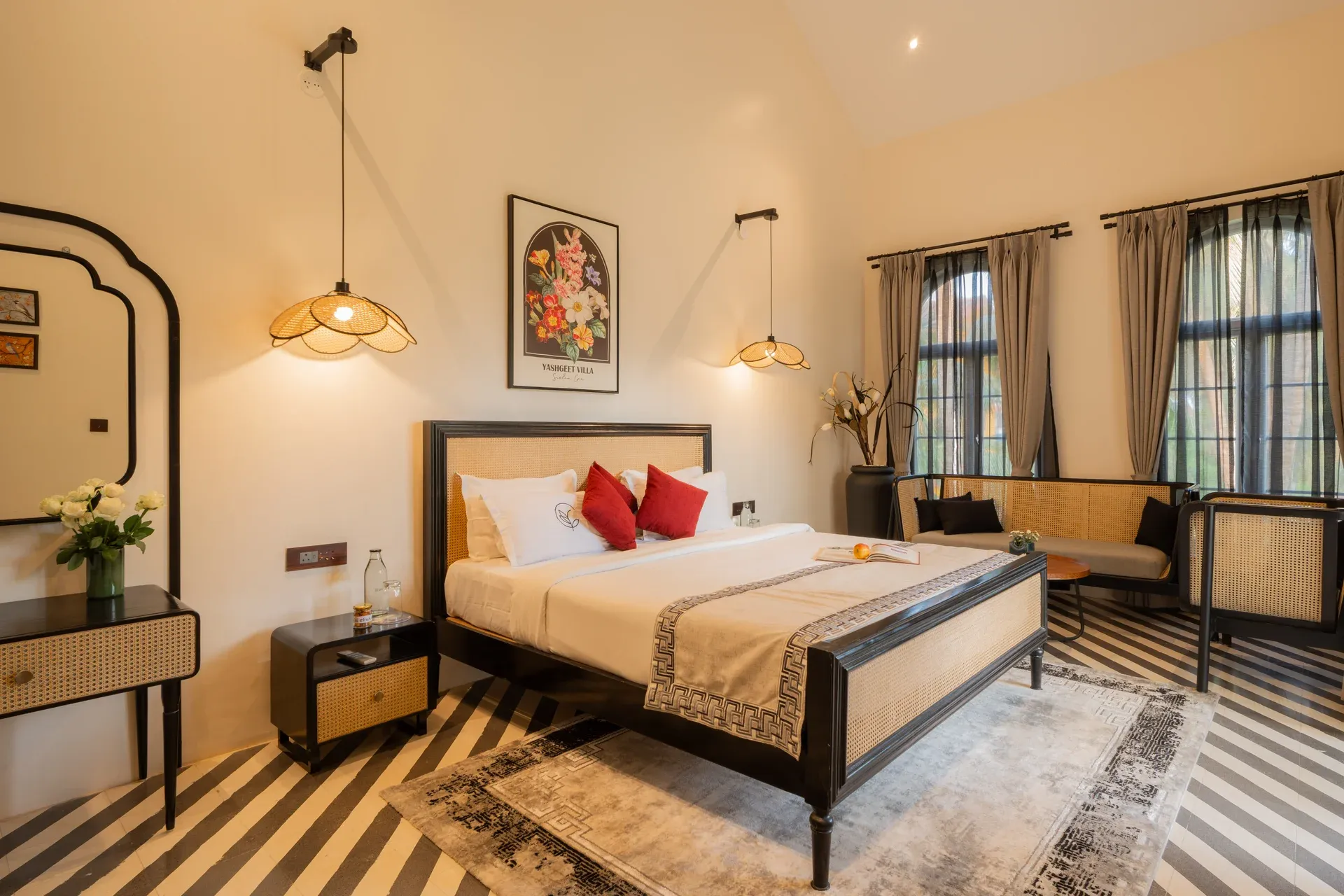 YashGeet Villa | 4-BHK | Pvt Pool | Terrace | Garden | Jacuzzi