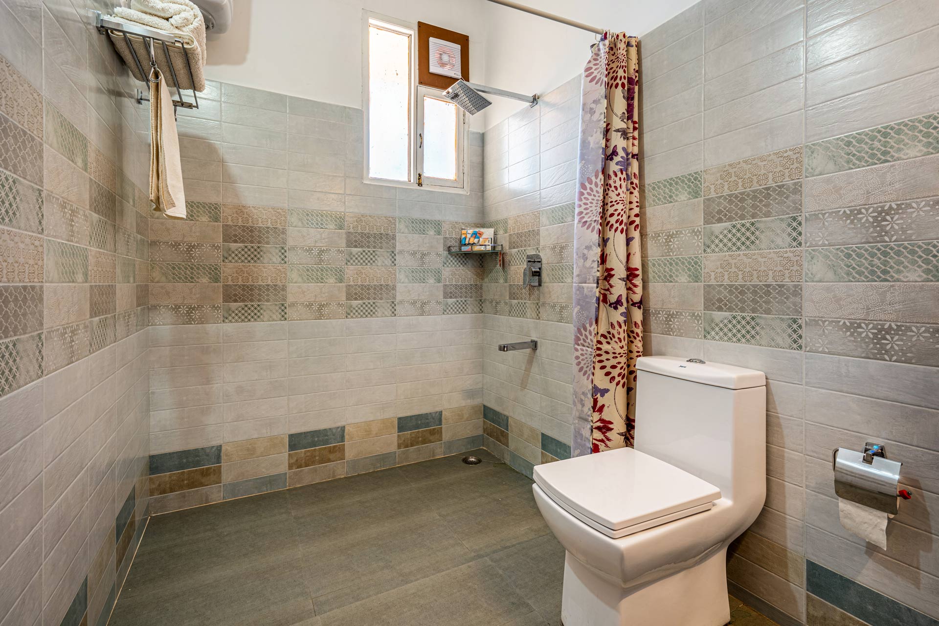 Breeze @ The West Wind