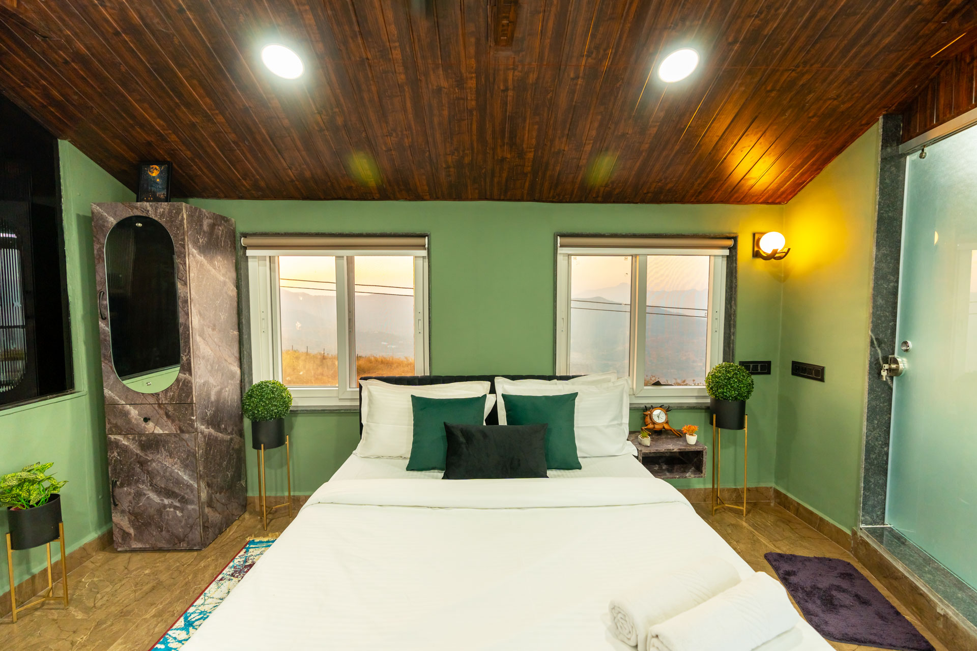 Plum @ The Cloudscape - Image 4