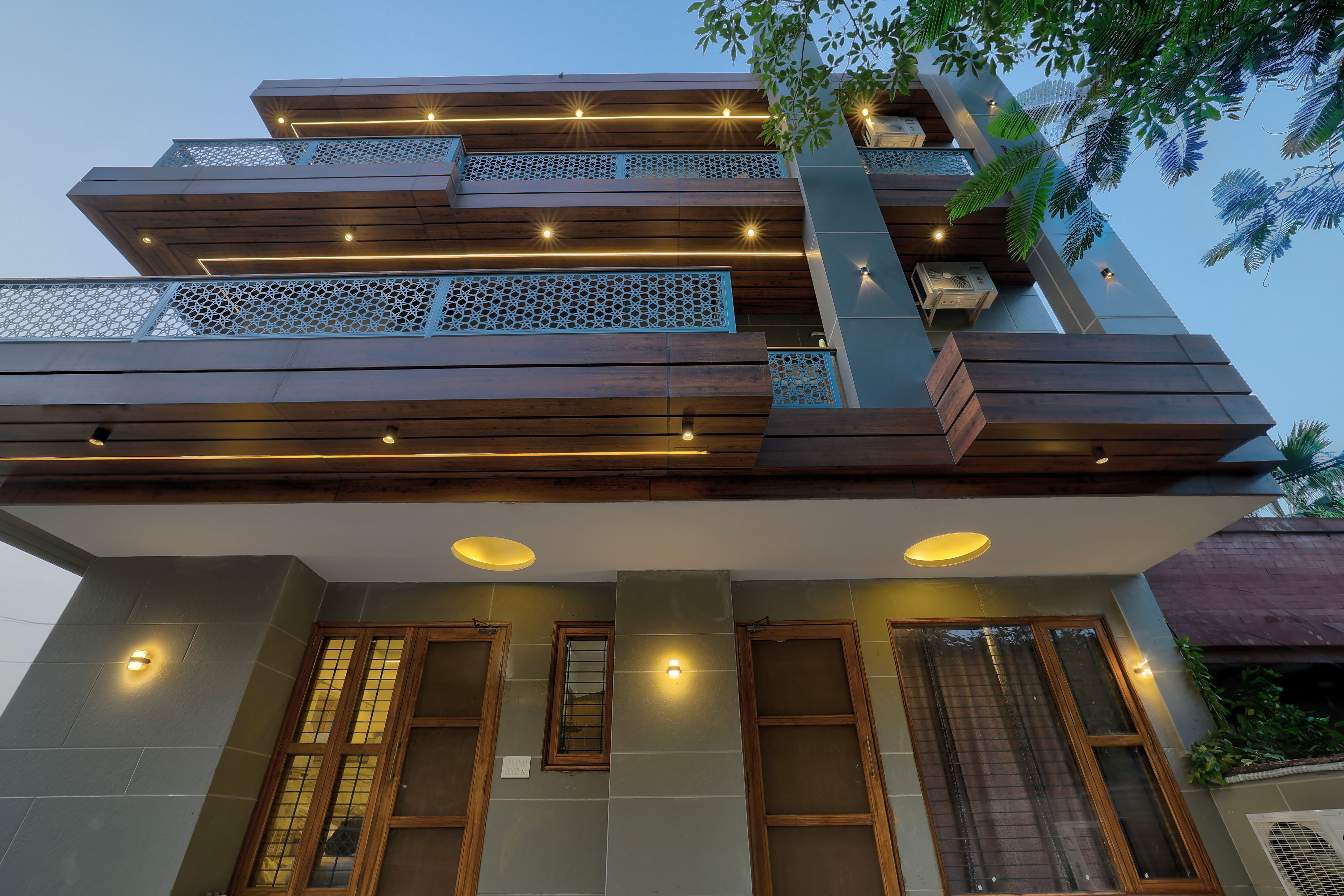 Freesia | 3-BHK Apartment With Common Gaming Zone | Close to Famous Malls