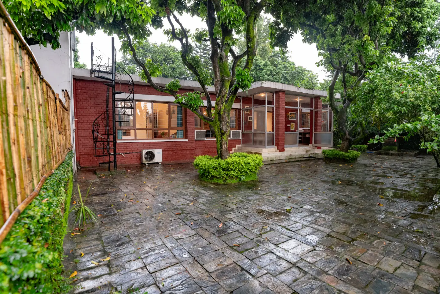 Doon Garden Villa