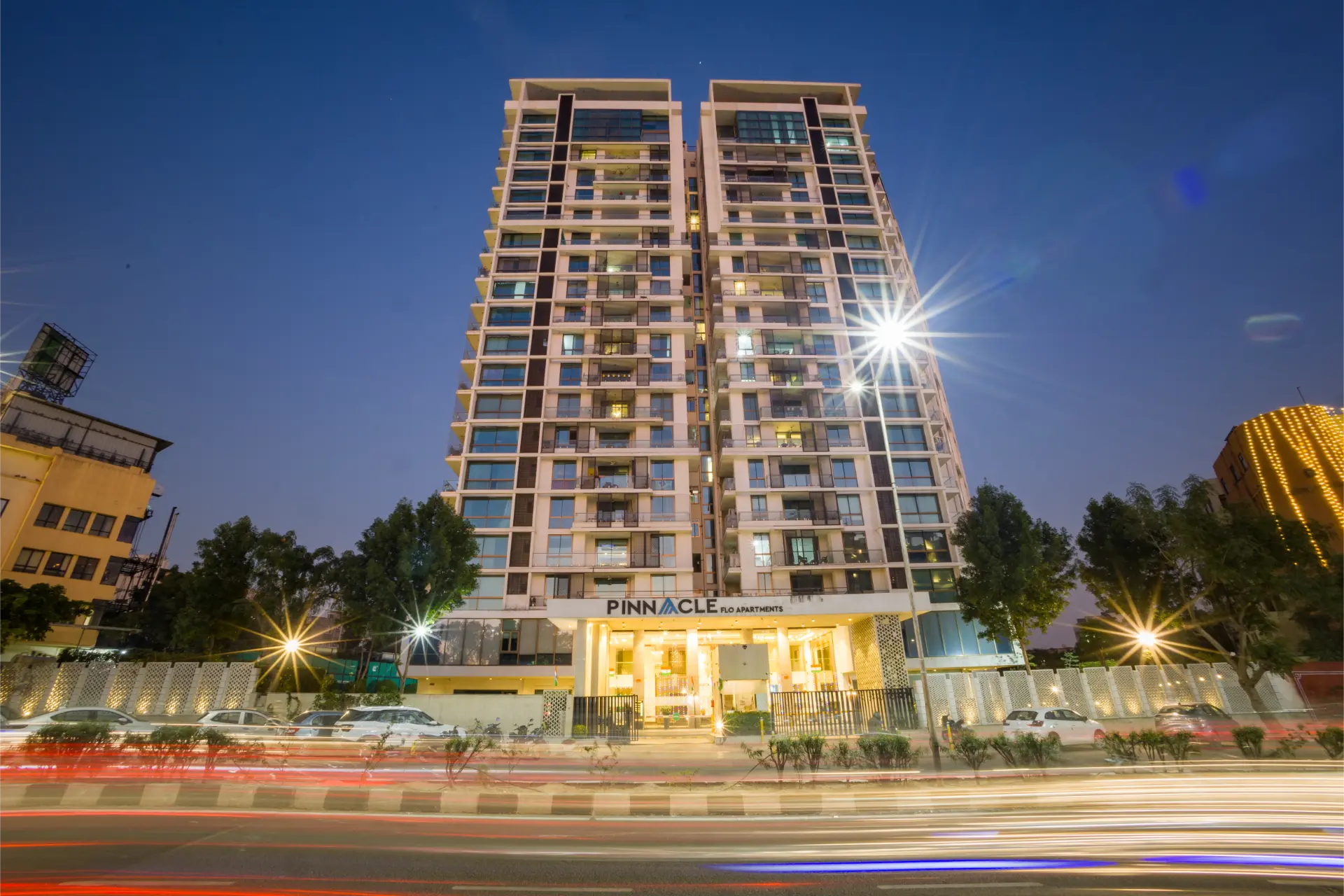 Manhattan 1804 | 3-BHK Penthouse With Stunning Views, Office & Stylish Bar - Image 3