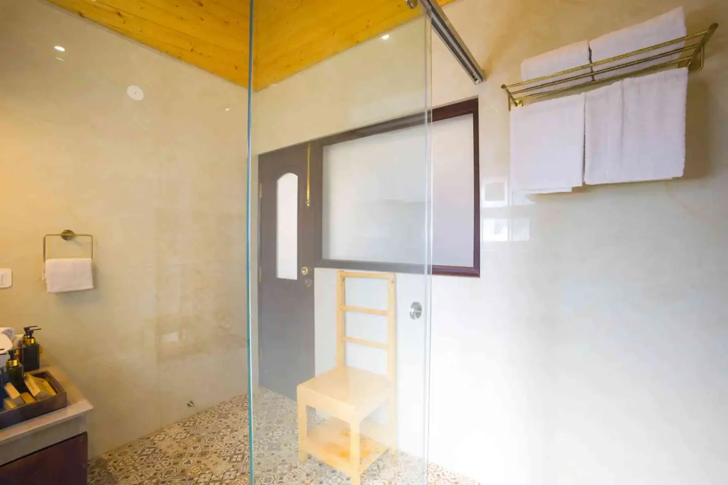 Pinehill Manor | Scenic Hillside 6-BHK Hideaway With Garden, Patio & Gazebo