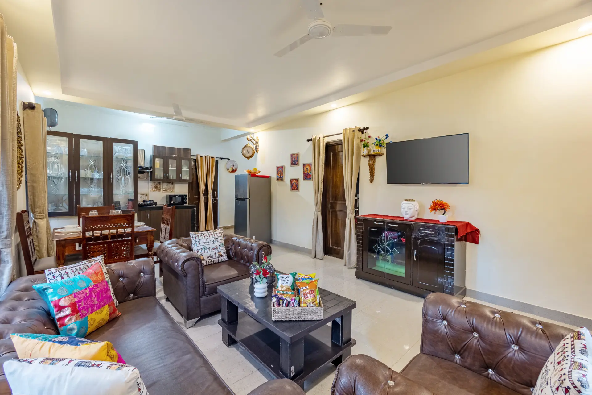 Cozy Nest | 2-BHK | Garden | Balcony | Swing | Bathtub | Bonfire Area - Image 3