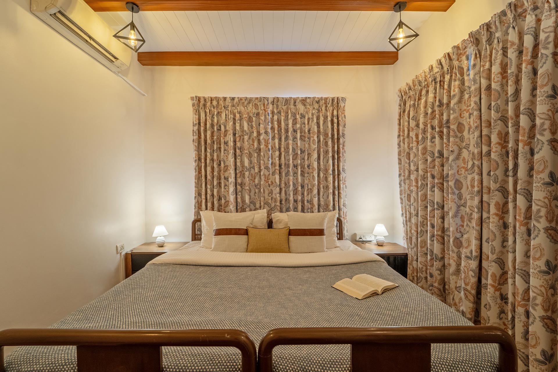 The Deck & Dawn Ecstasy