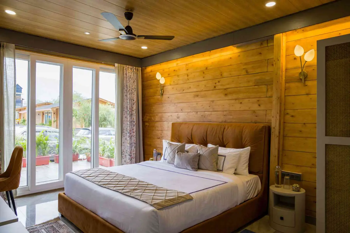 Esh Cottage Birch | Hilltop 4-BHK Retreat with Open-air Jacuzzi, Shared Garden, Pool & Cosy Lounge