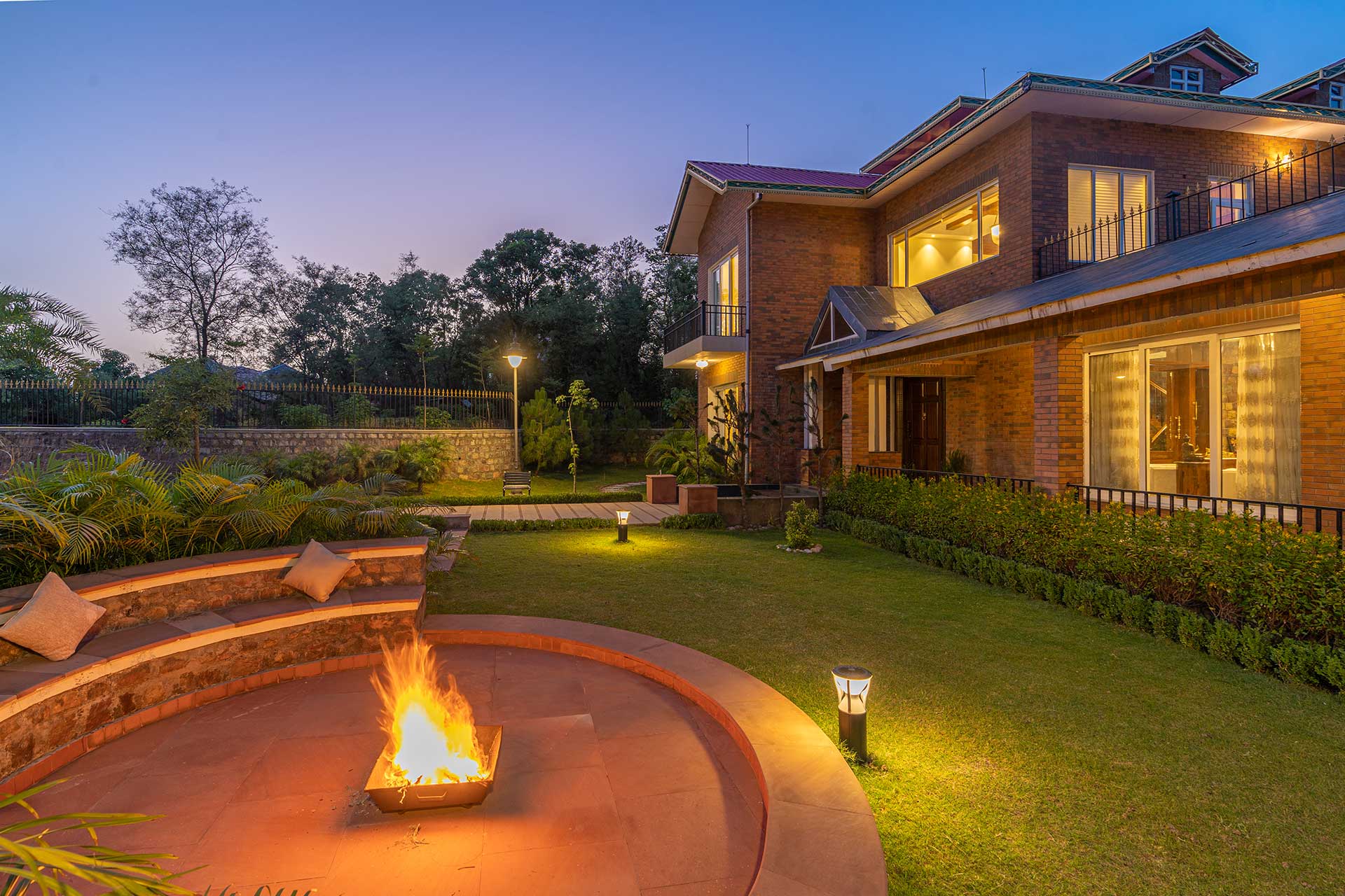 Dhauladhar House - Masrur