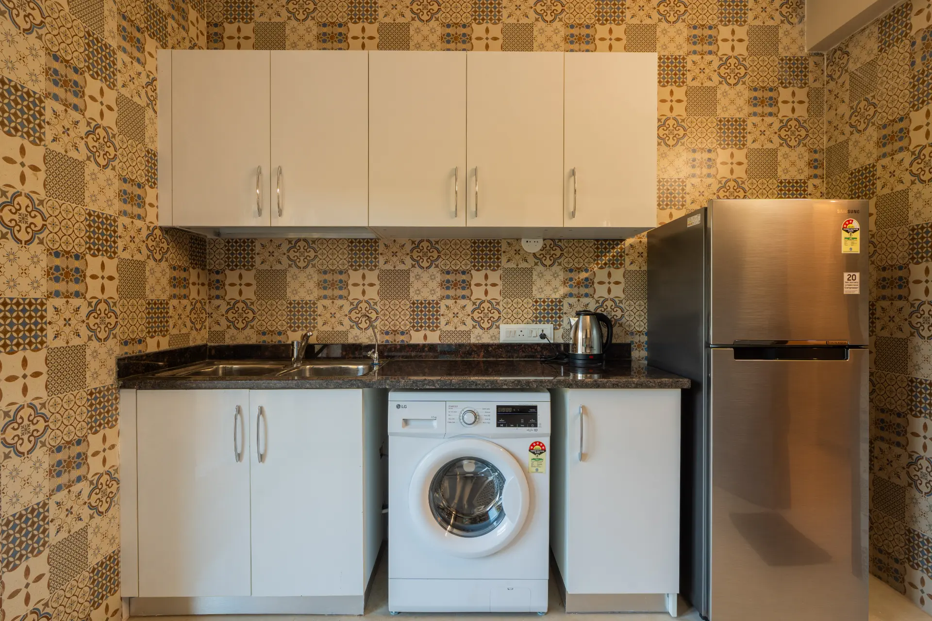 Veera Marina | 3-BHK Penthouse With Terrace, Common Pools & Lift, Near Candolim Beach