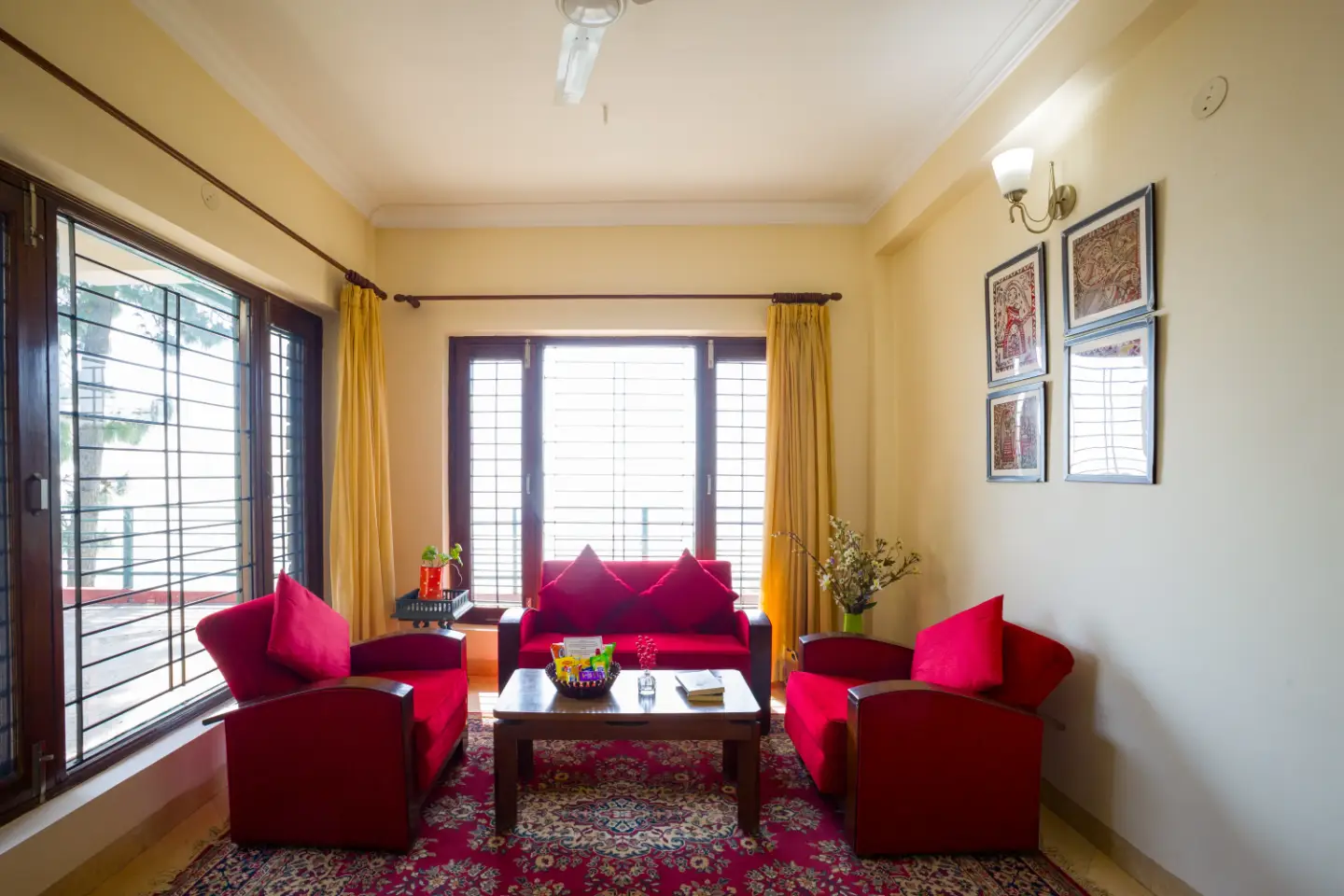 Pine View Cottage | Serene 3-BHK Himalayan Retreat with Scenic Sit-Out Areas