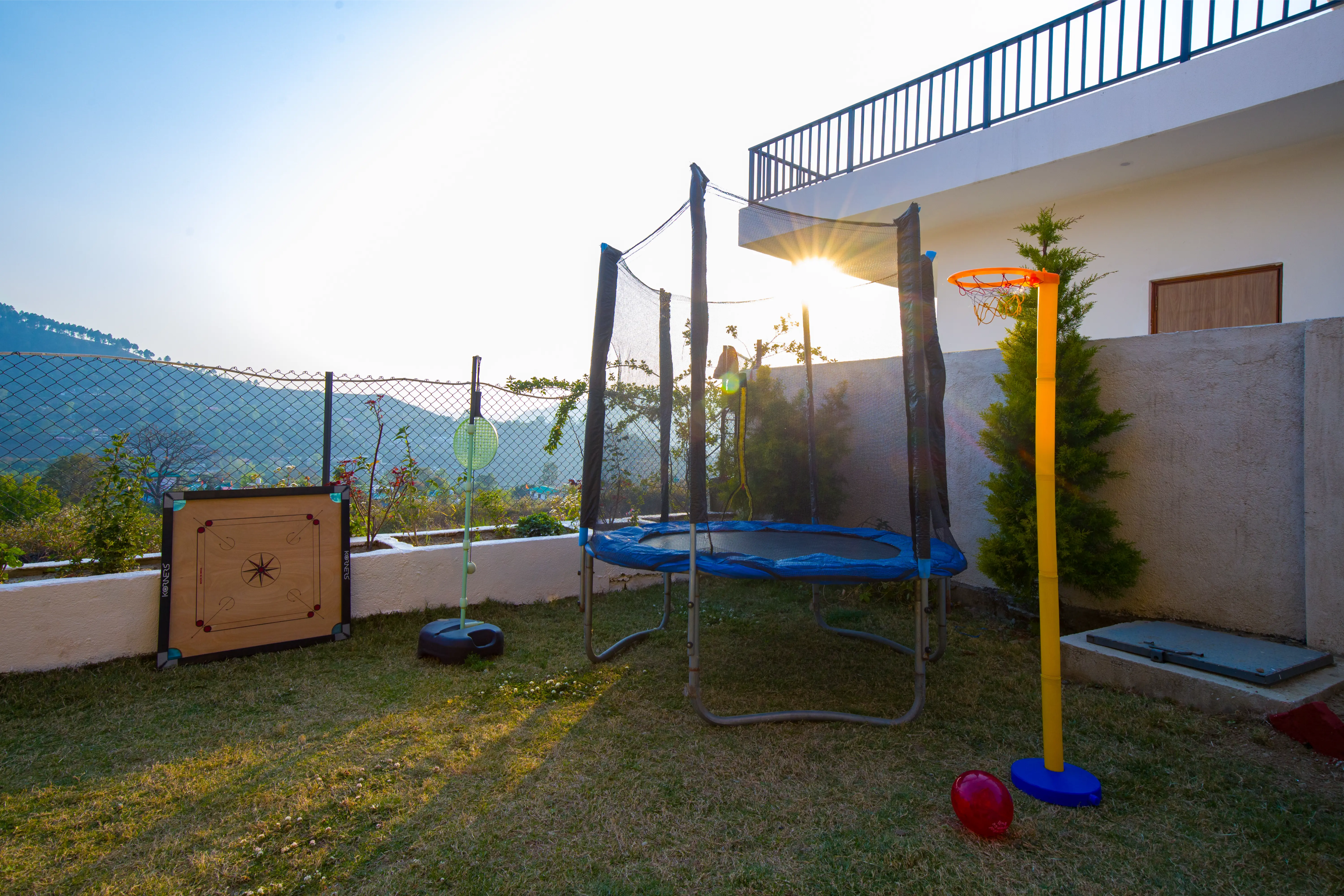 Clouds Nest | 4-BHK Pet-friendly Retreat With Terrace & Hill Views by Naukuchiatal - Image 5