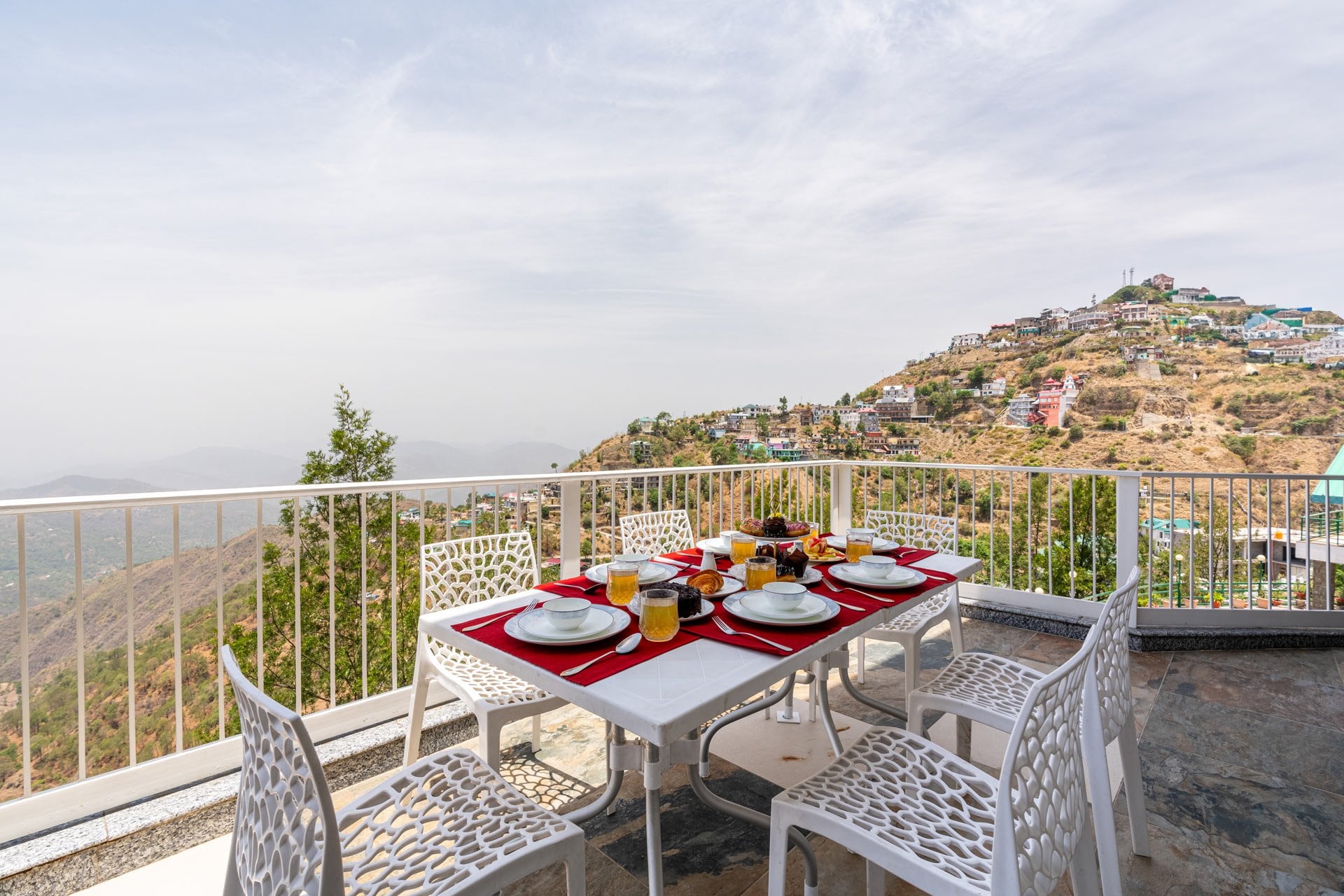 Emberlight @ The Rustic Retreat - Image 3