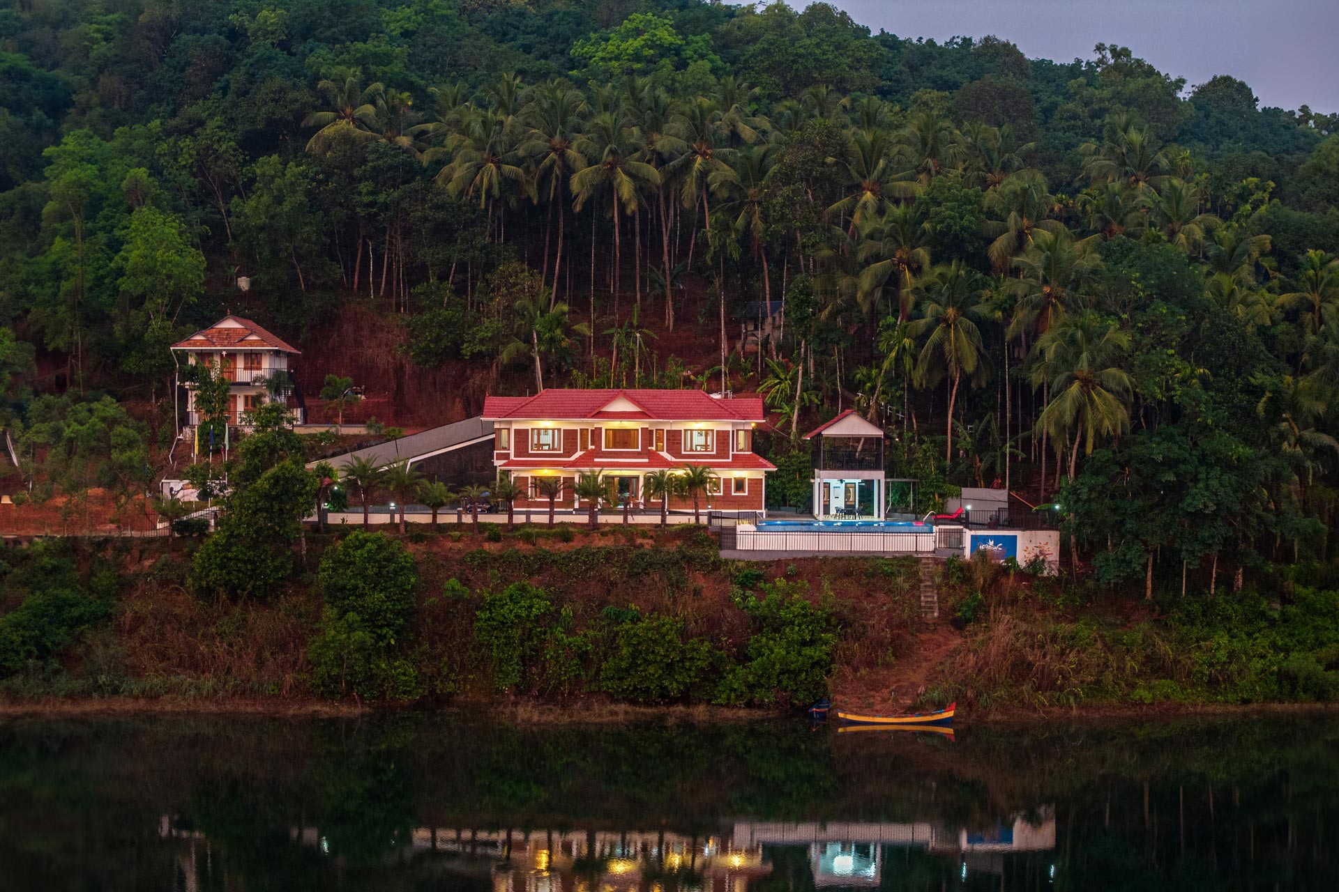 Lagoons Villa - Peruvannamuzhi