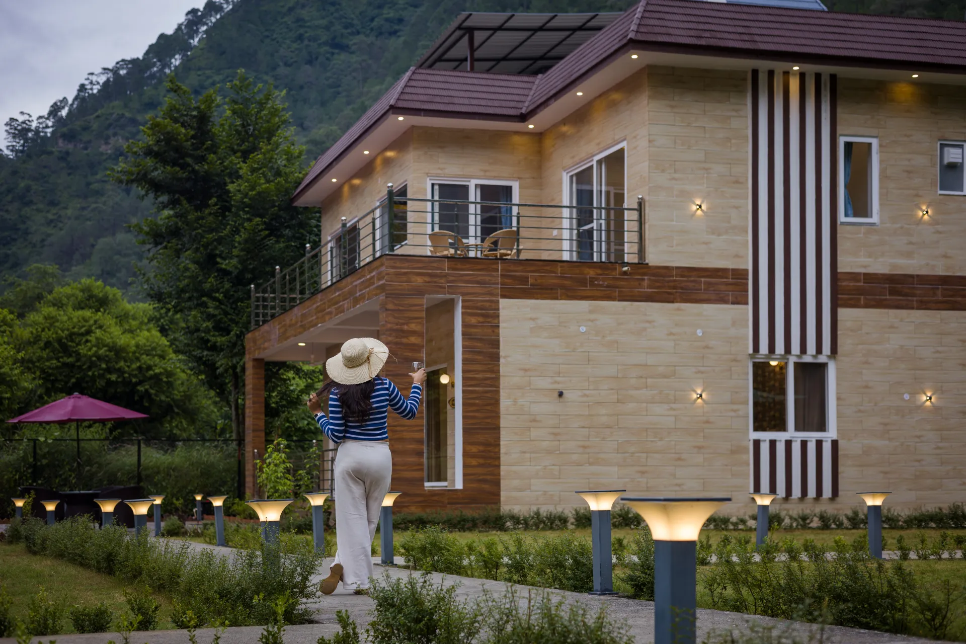 Avasa | 3-BHK | Lush Garden | Outdoor Sitting Area | Terrace | Gazebo - Image 5