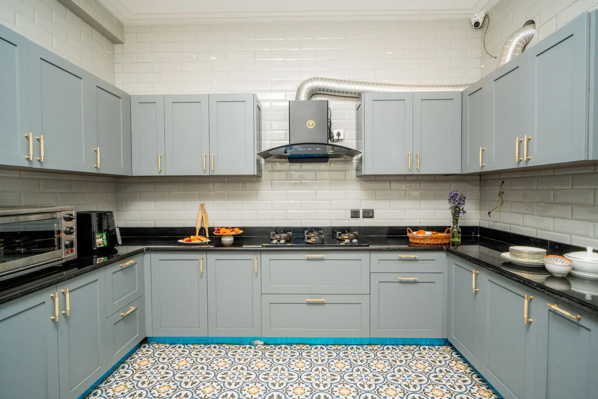 Suntuarios Casa Iris | 4-BHK | Pvt Pool | Jacuzzi | Gazebo